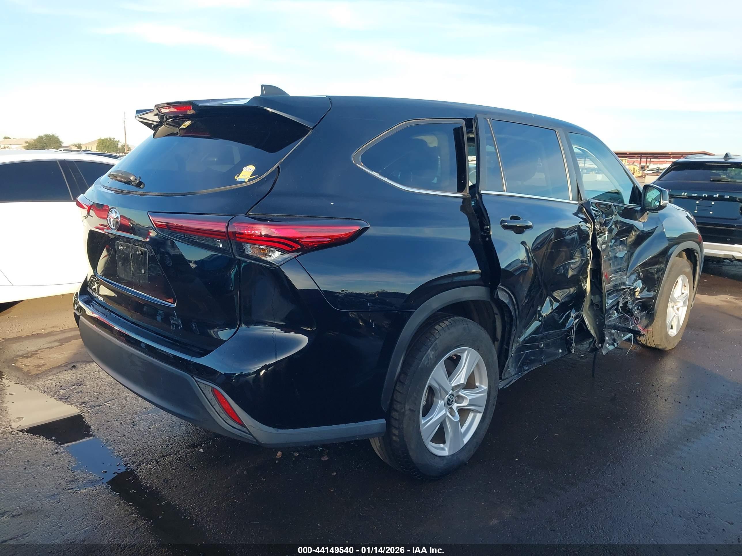 TOYOTA HIGHLANDER image 4