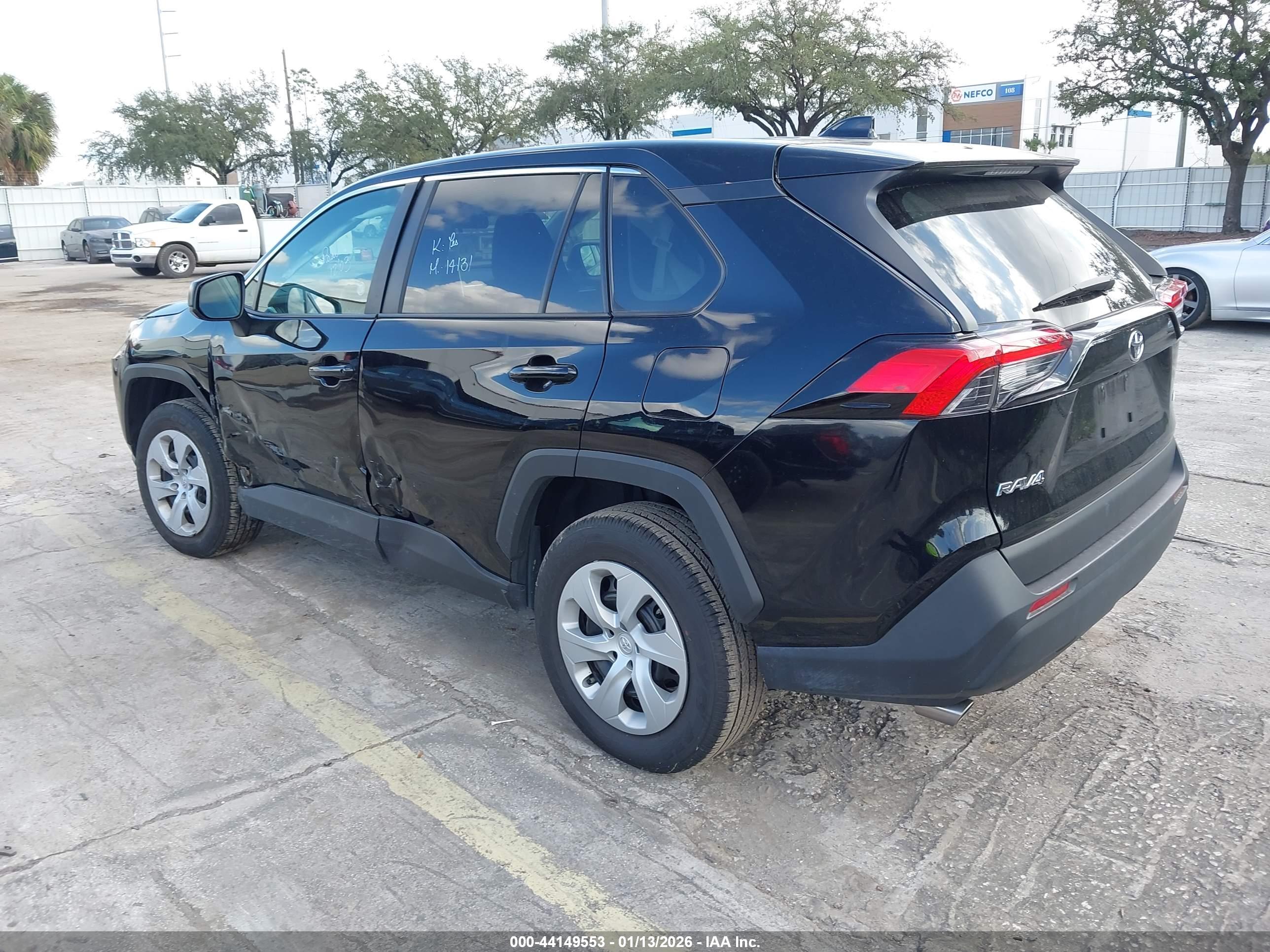 TOYOTA RAV4 image 3