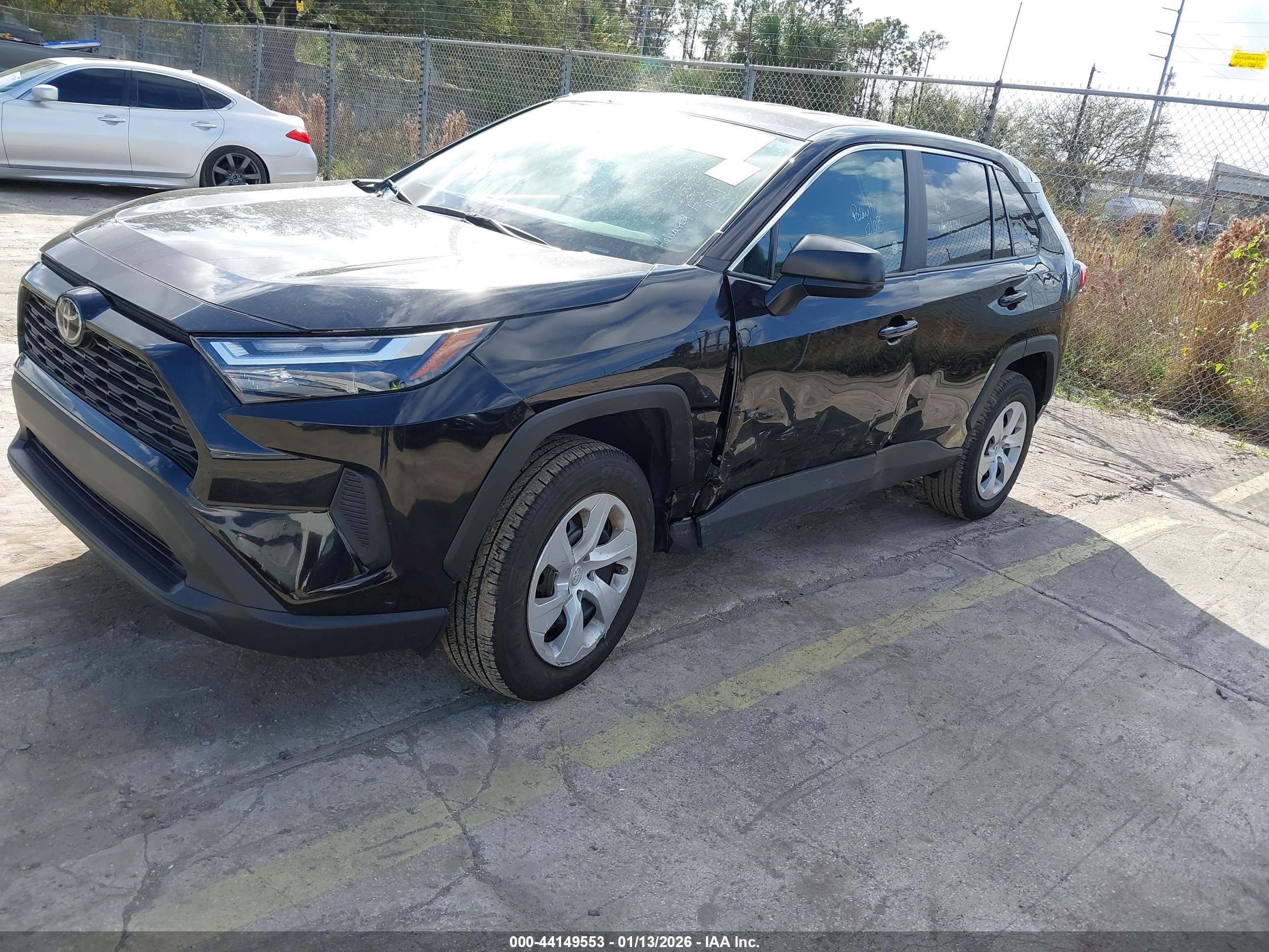 TOYOTA RAV4 image 6