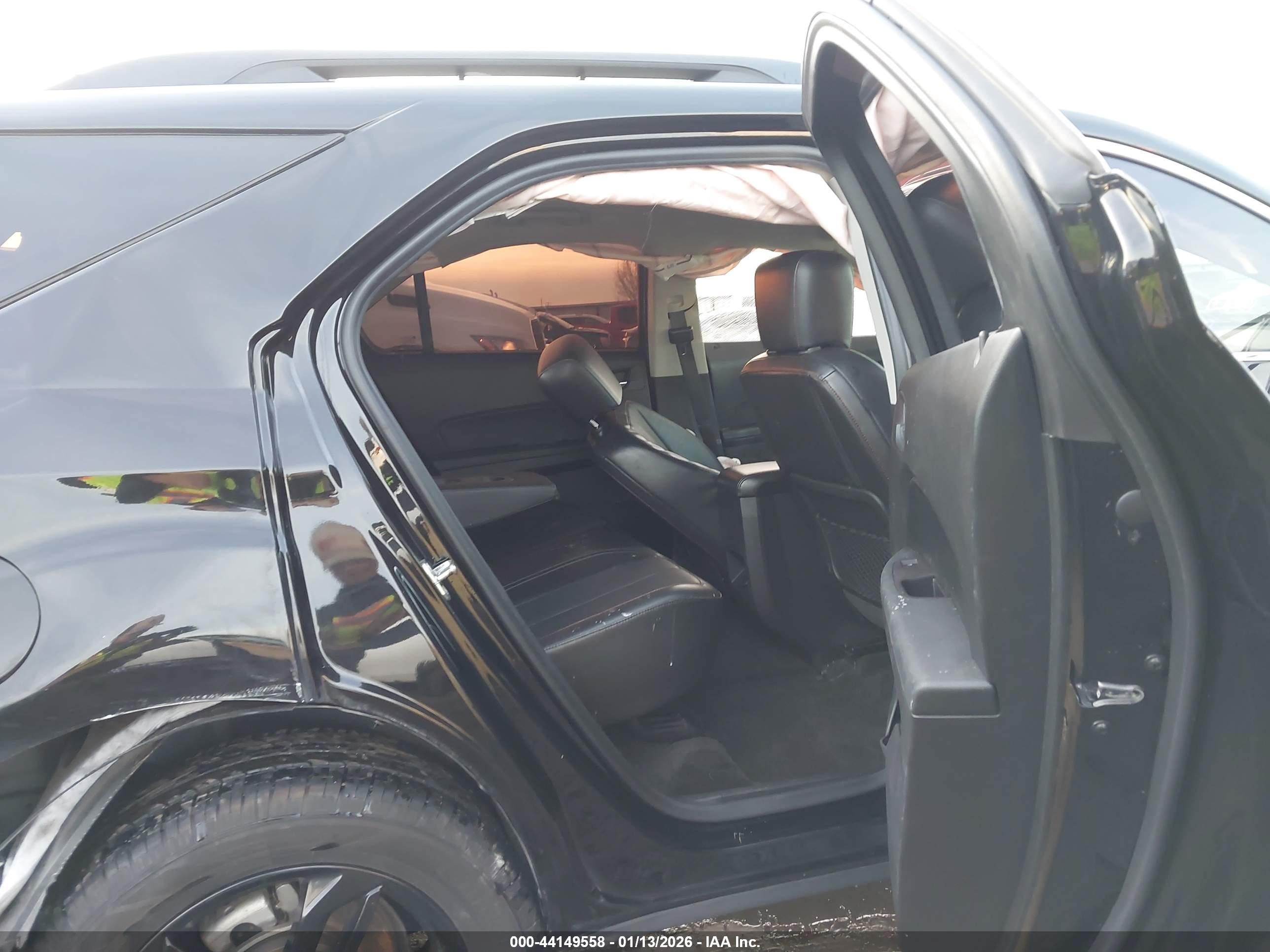 CHEVROLET EQUINOX image 8