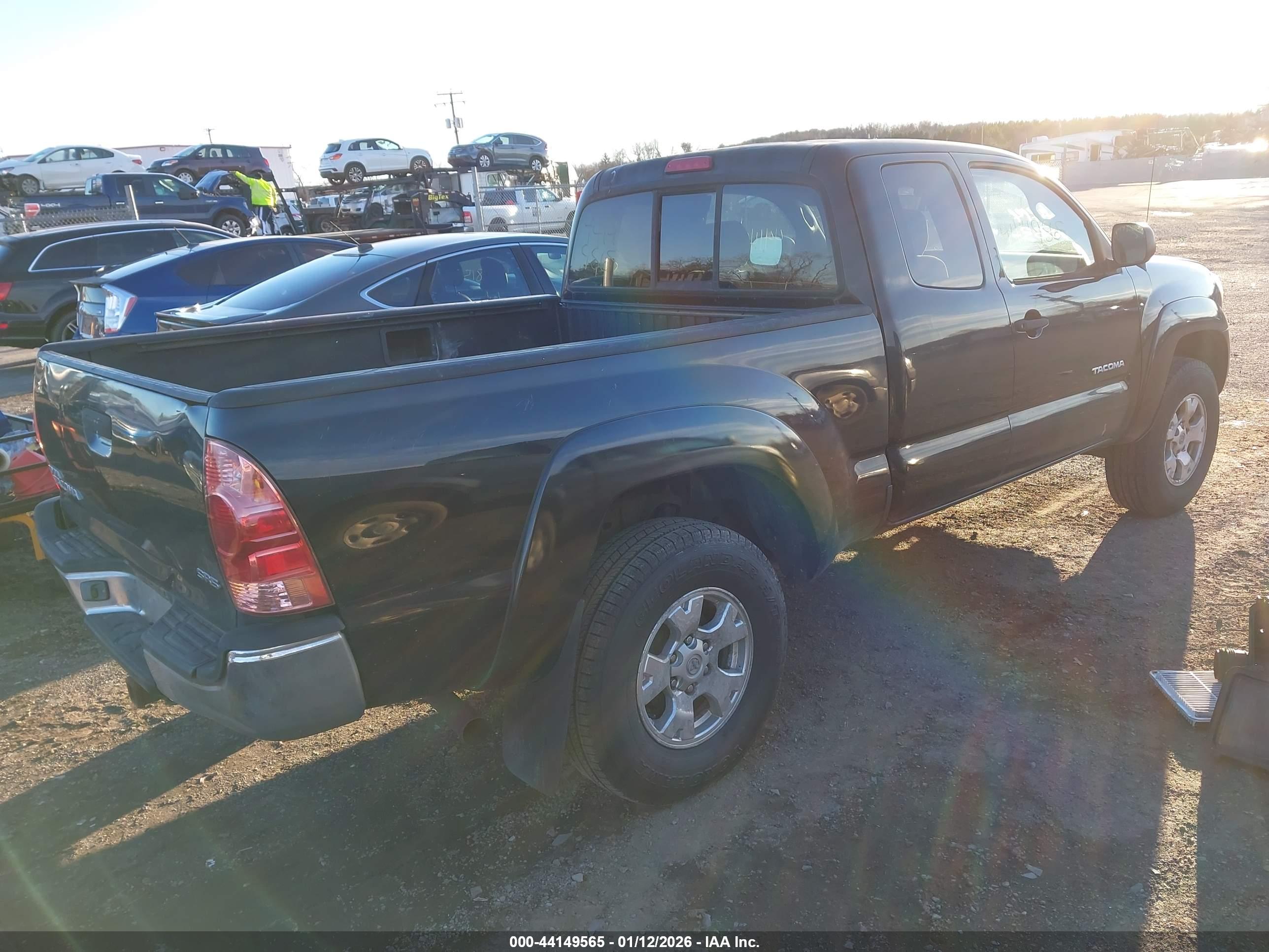 TOYOTA TACOMA image 4