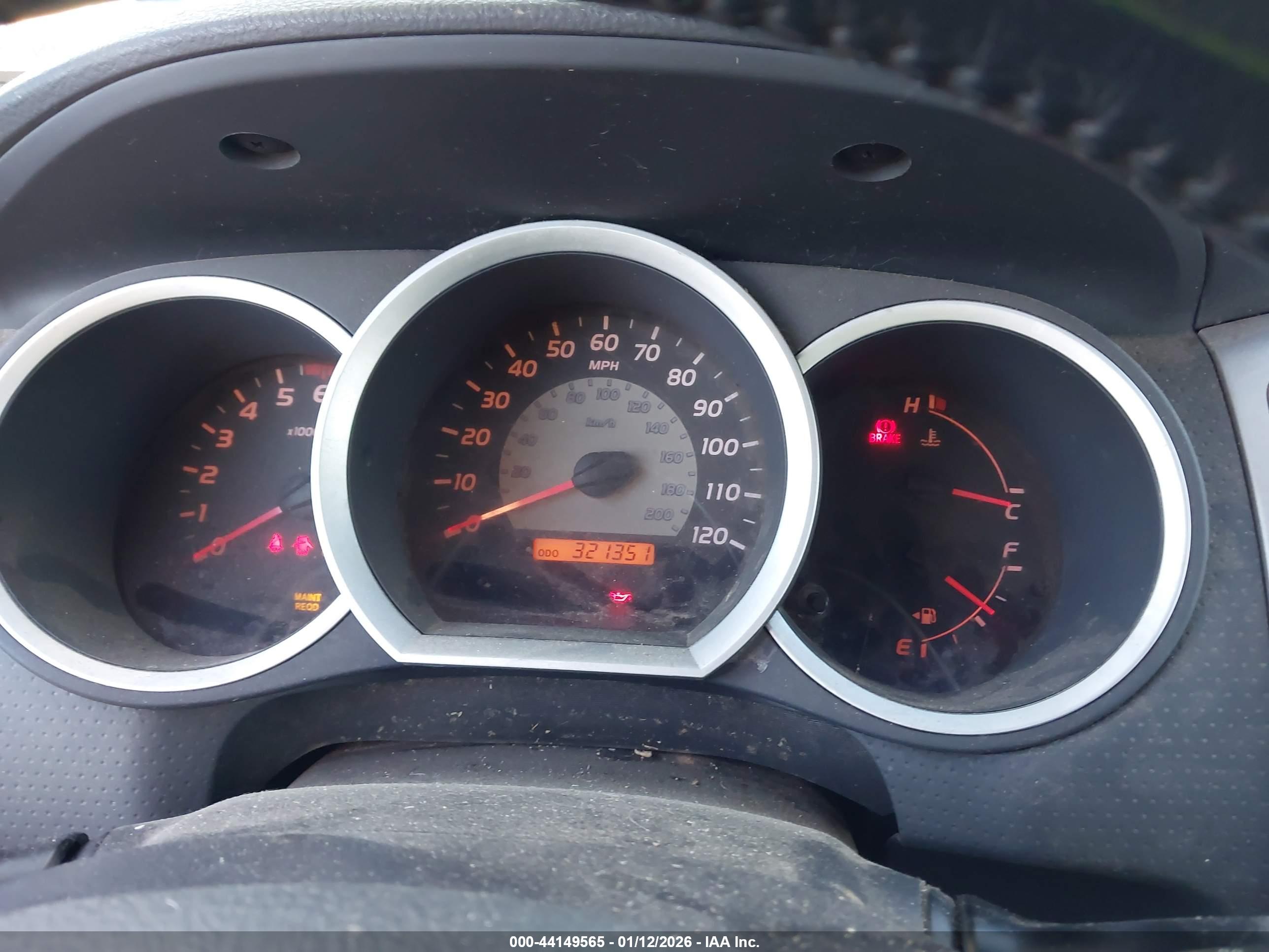 TOYOTA TACOMA image 7