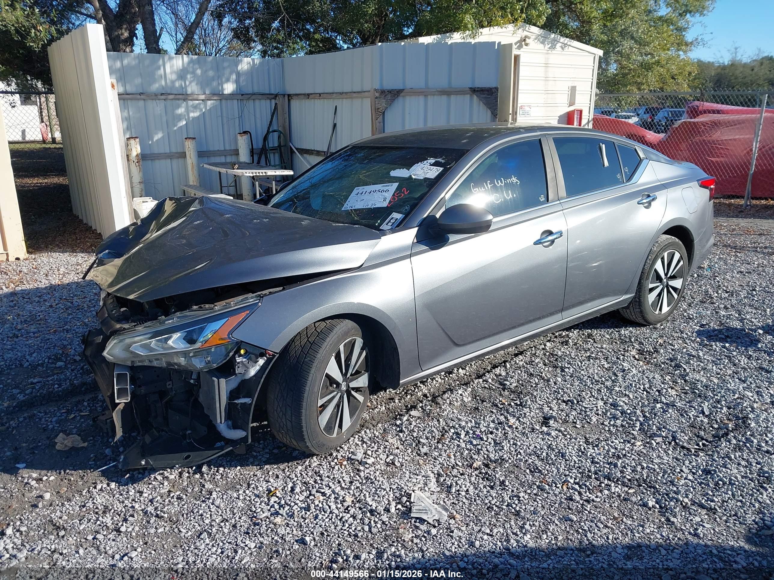 NISSAN ALTIMA image 2