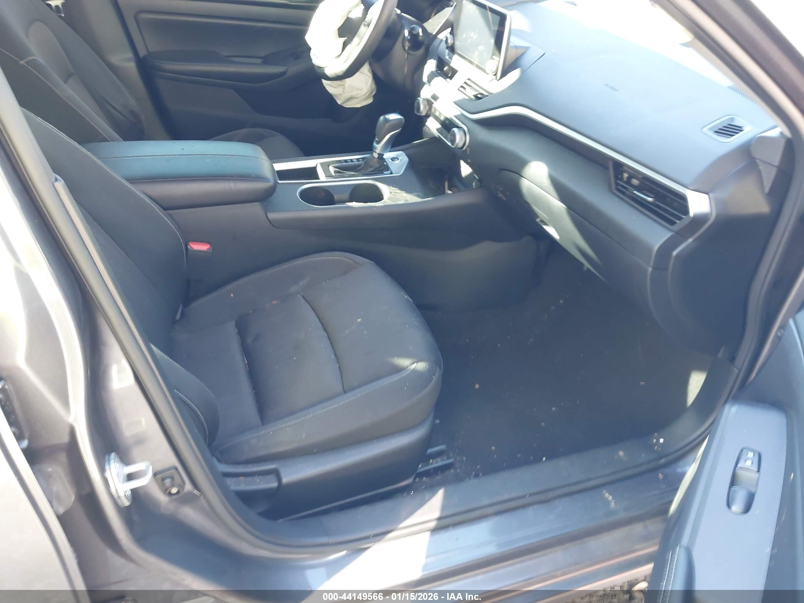 NISSAN ALTIMA image 5