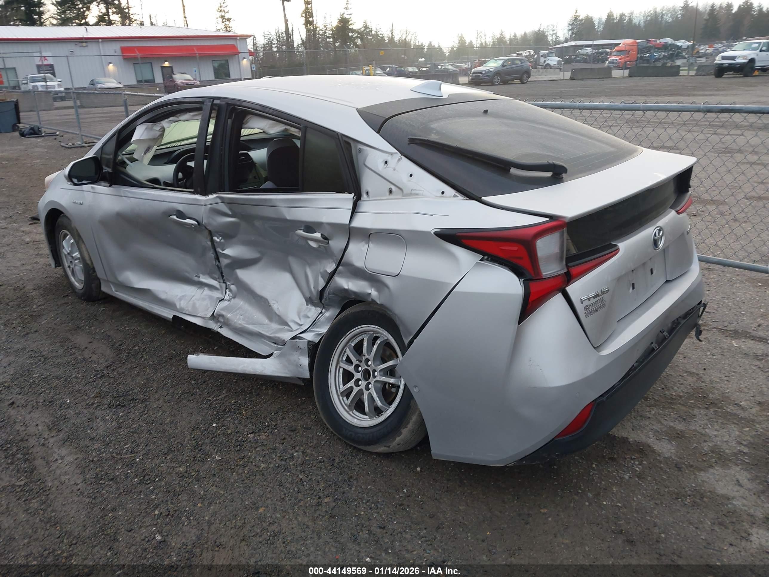 TOYOTA PRIUS image 3
