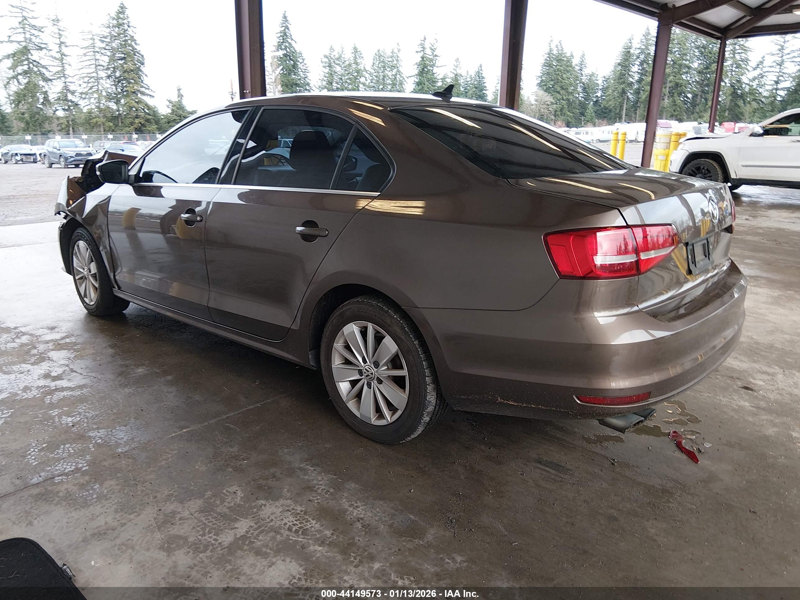 VOLKSWAGEN JETTA image 3