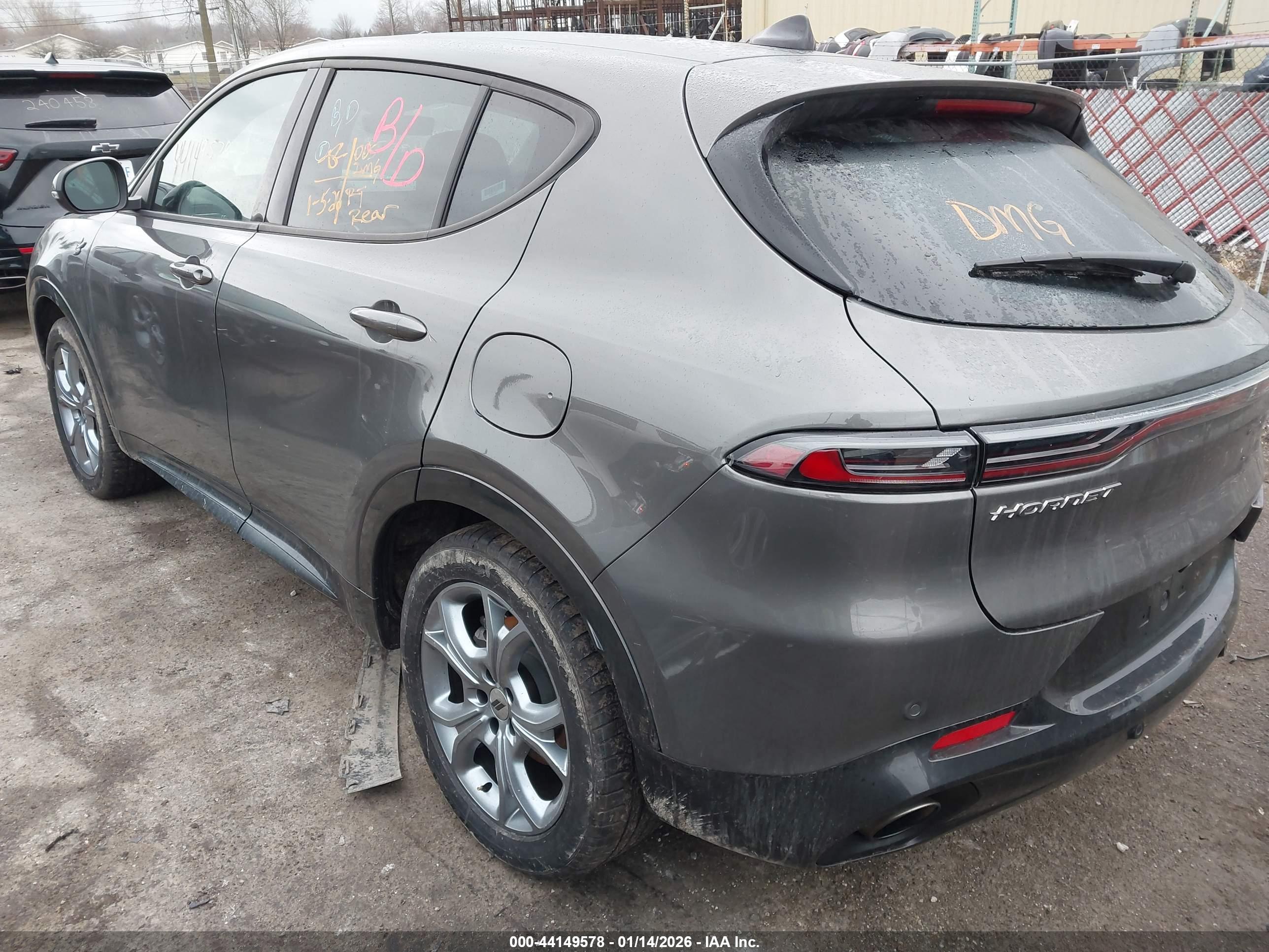 DODGE HORNET image 3