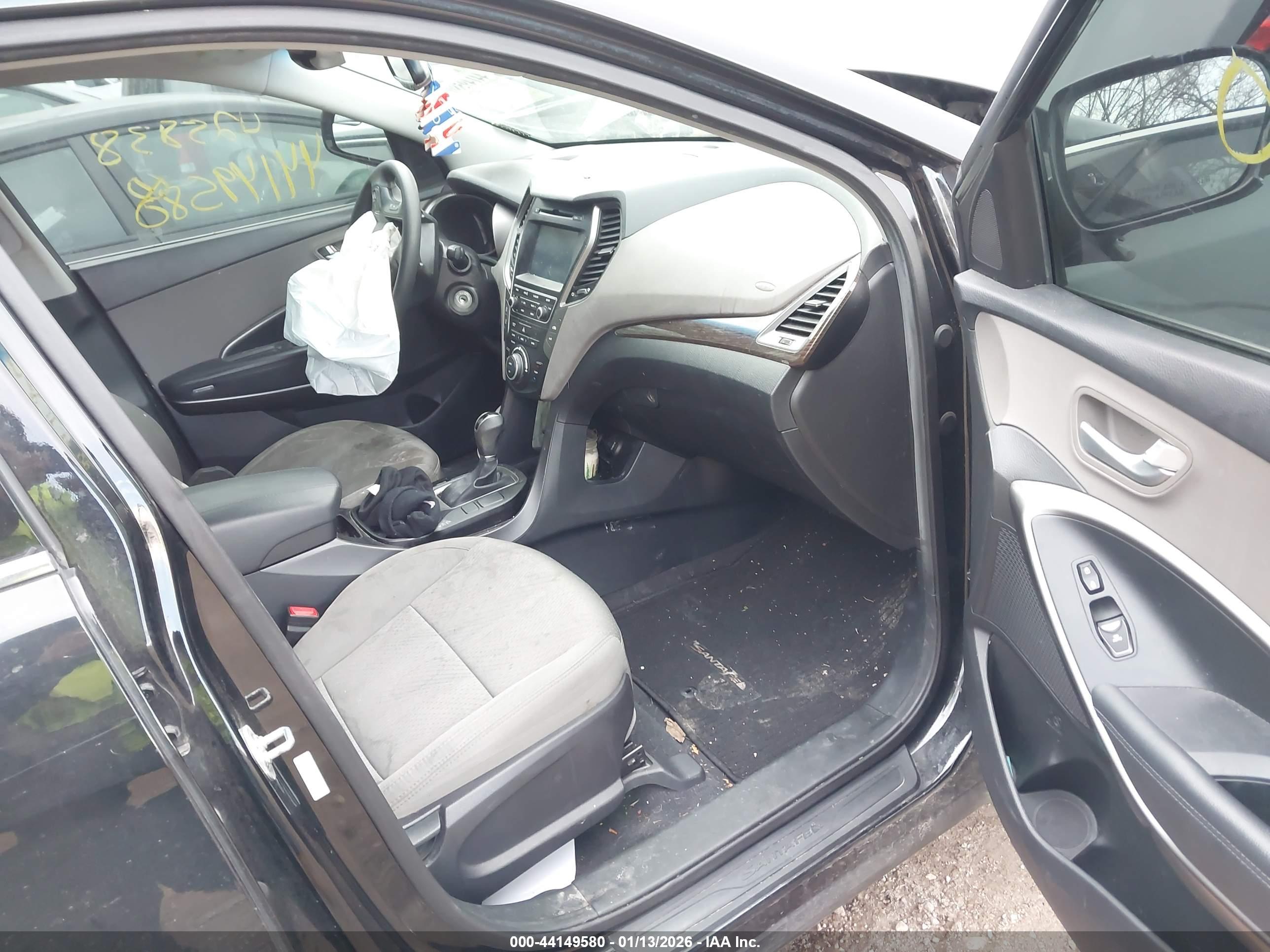 HYUNDAI SANTA image 5