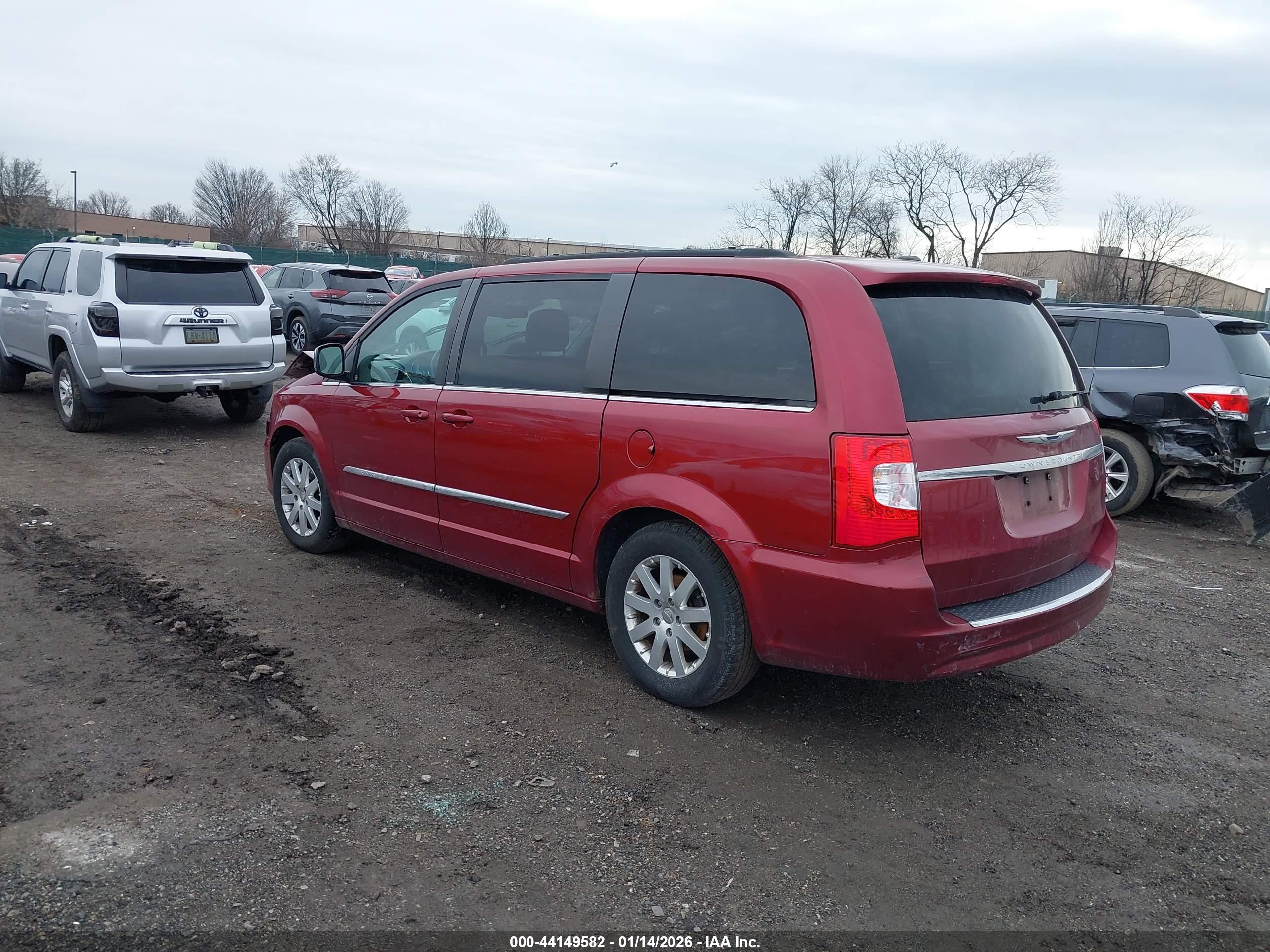 CHRYSLER TOWN image 3