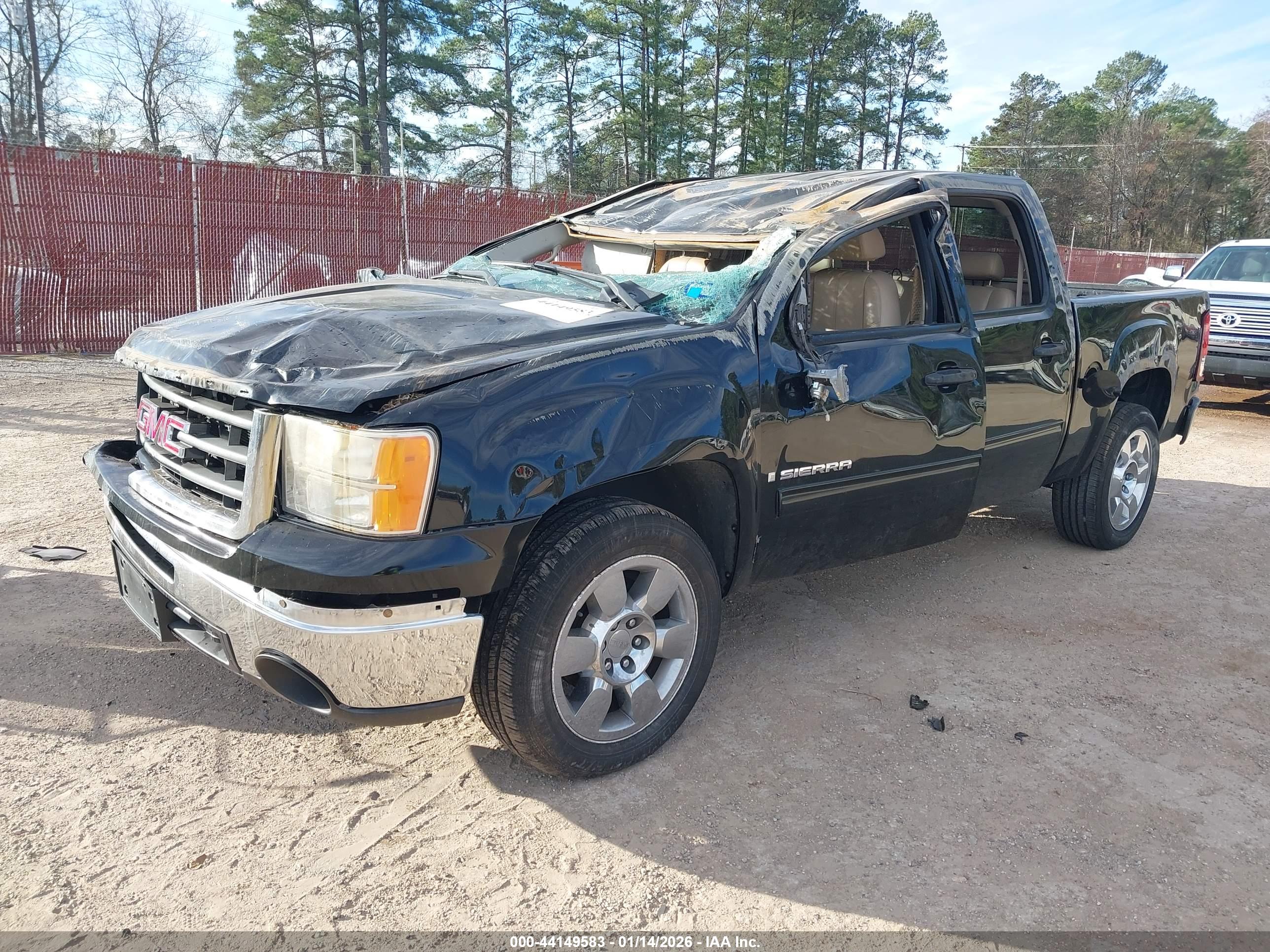 GMC SIERRA image 2