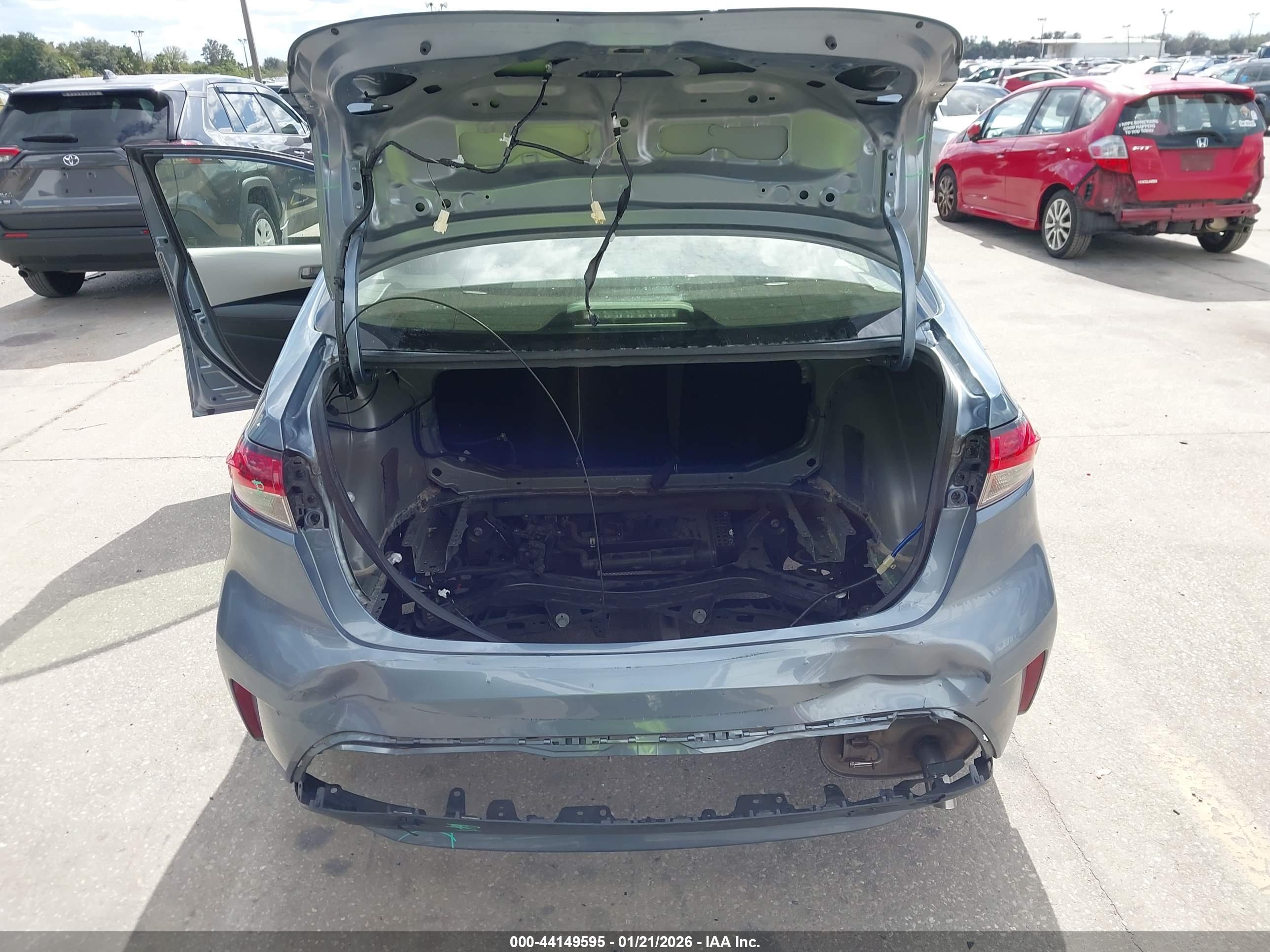 TOYOTA COROLLA image 6