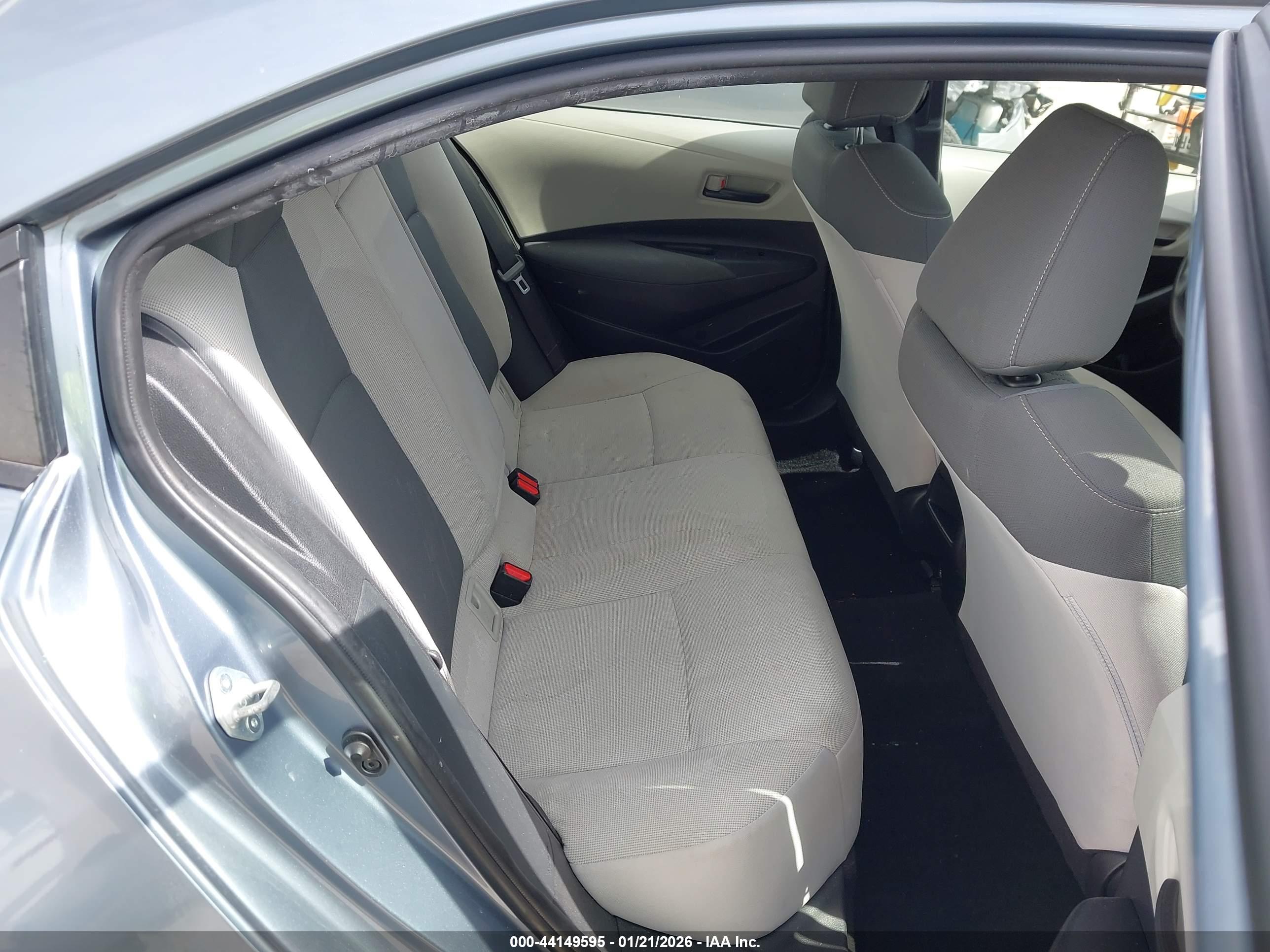 TOYOTA COROLLA image 8