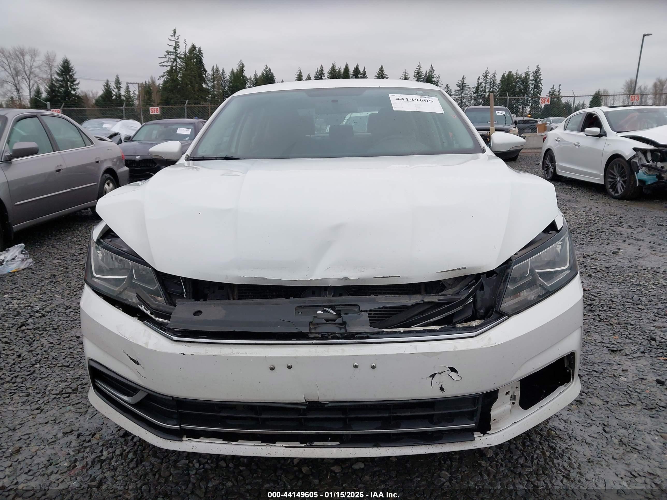 VOLKSWAGEN PASSAT image 6