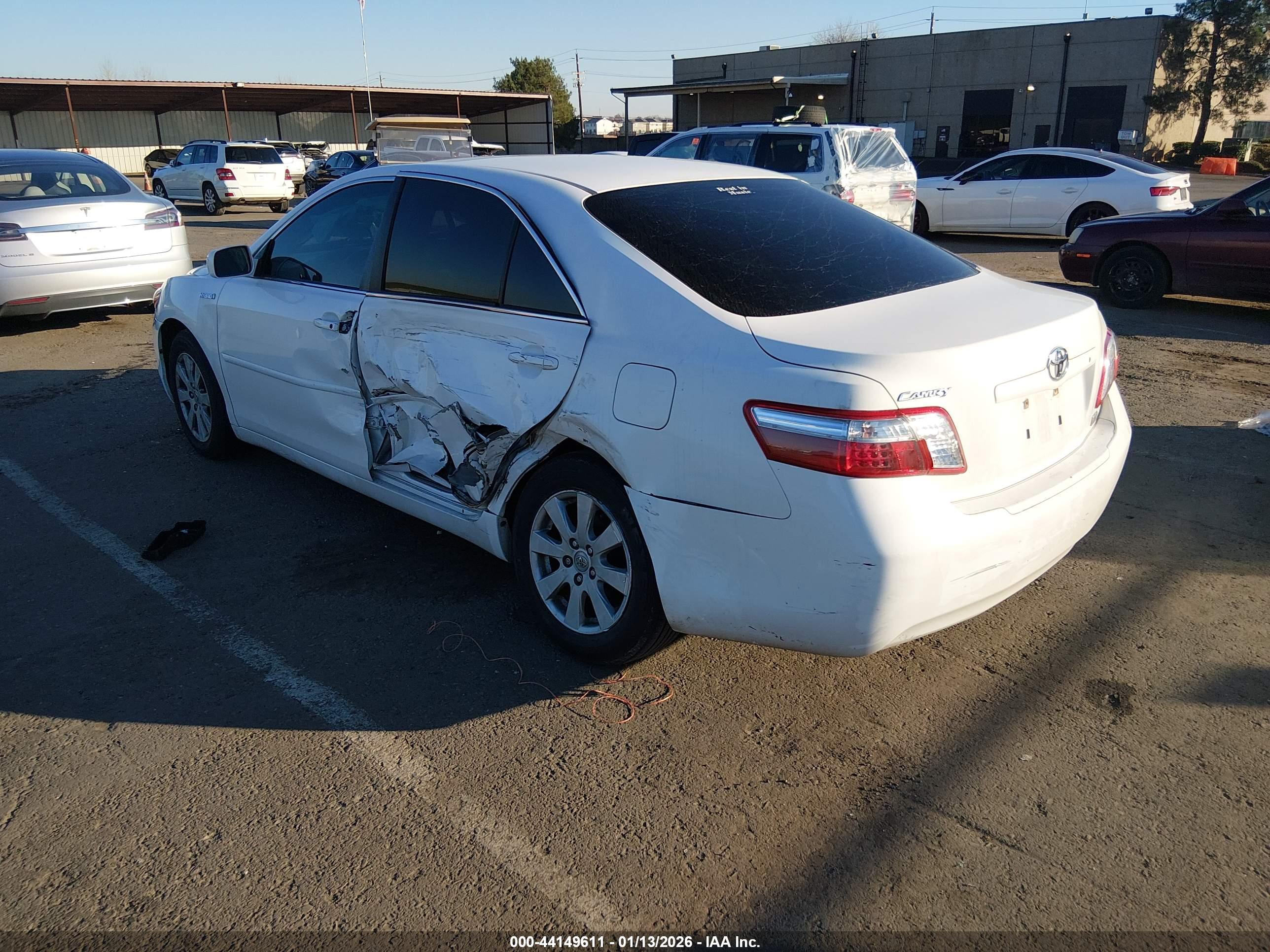 TOYOTA CAMRY image 3