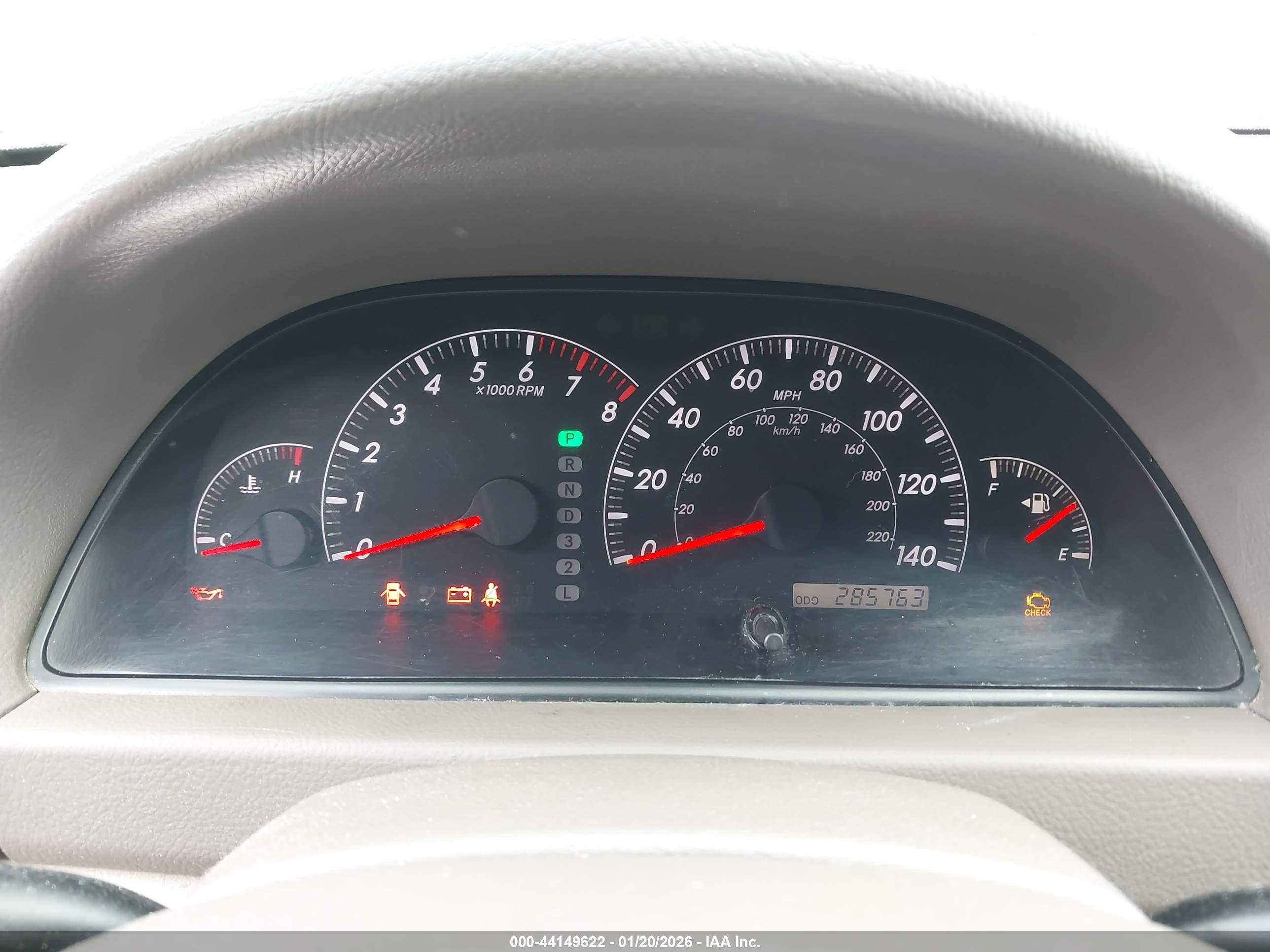 TOYOTA CAMRY image 7
