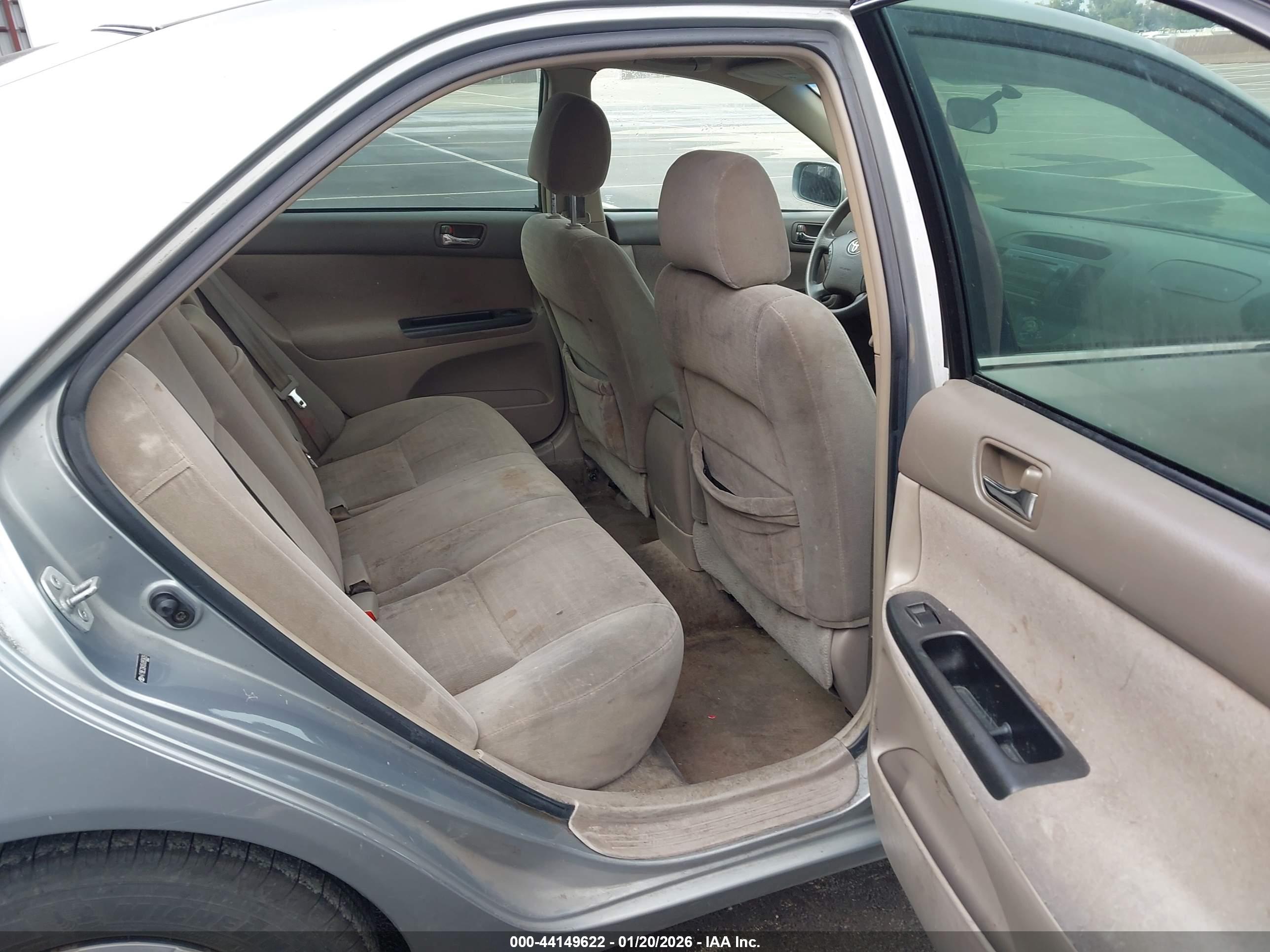 TOYOTA CAMRY image 8
