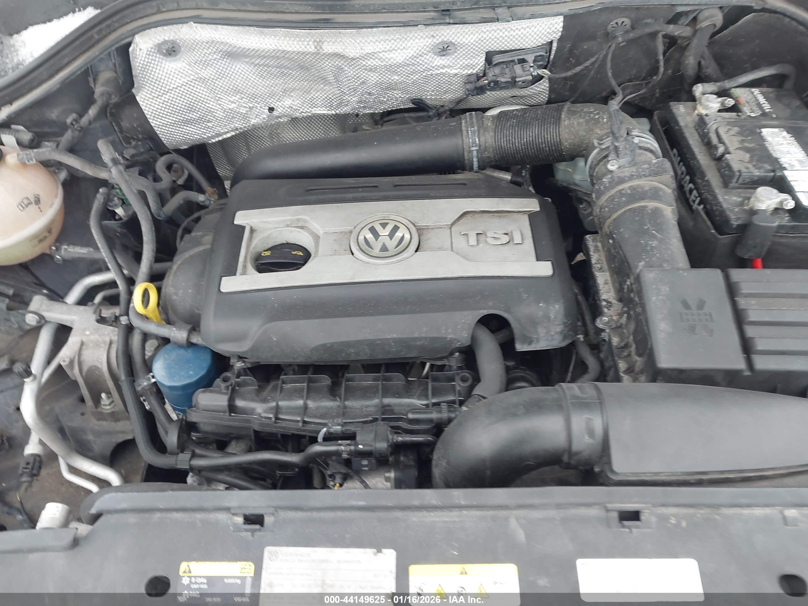 VOLKSWAGEN TIGUAN image 10