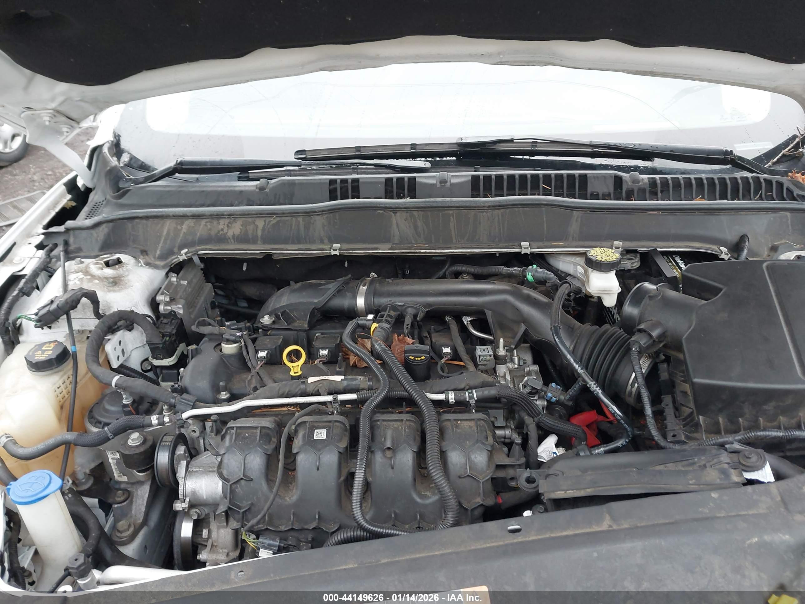 FORD FUSION image 10