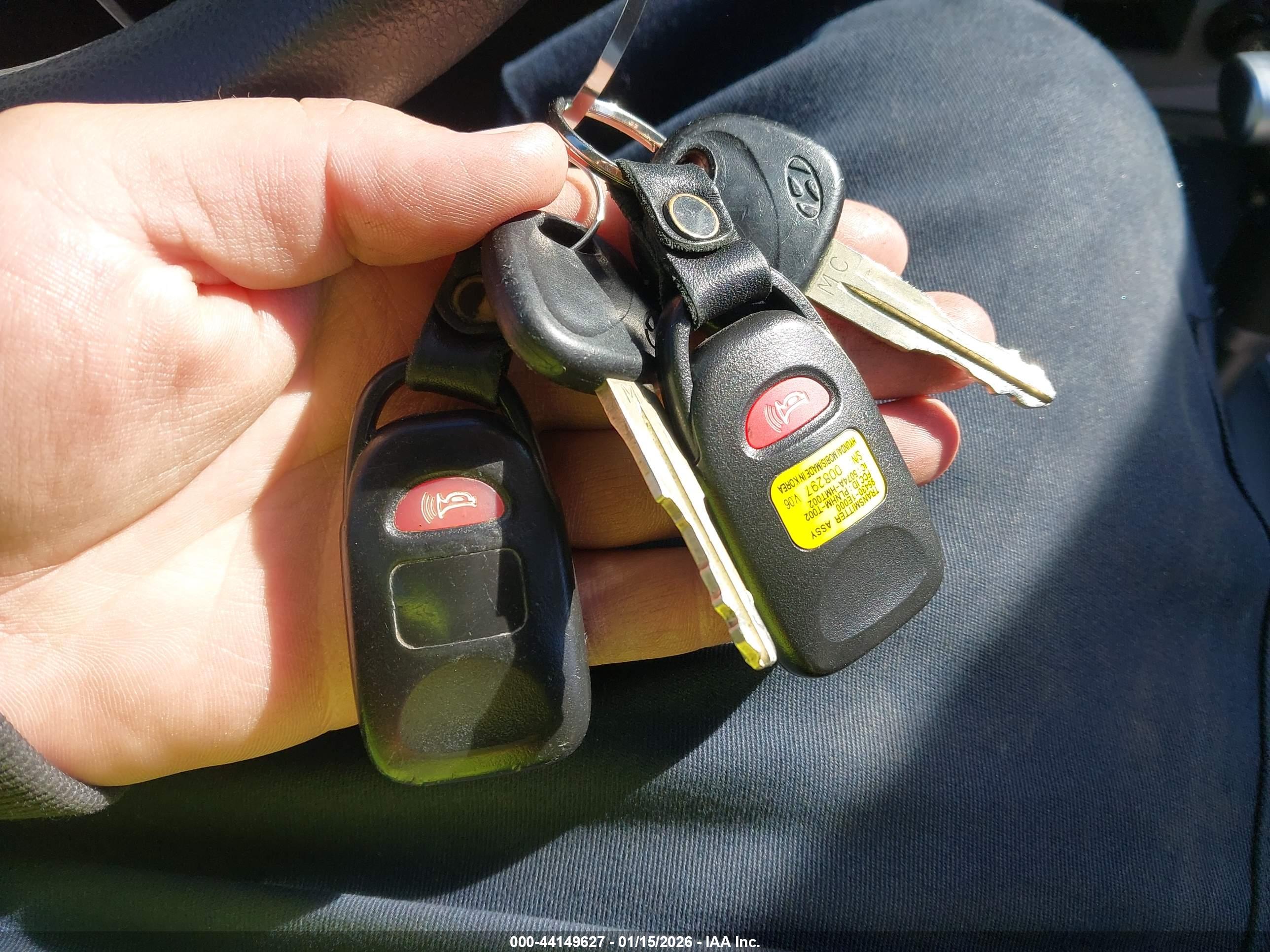 HYUNDAI ACCENT image 11