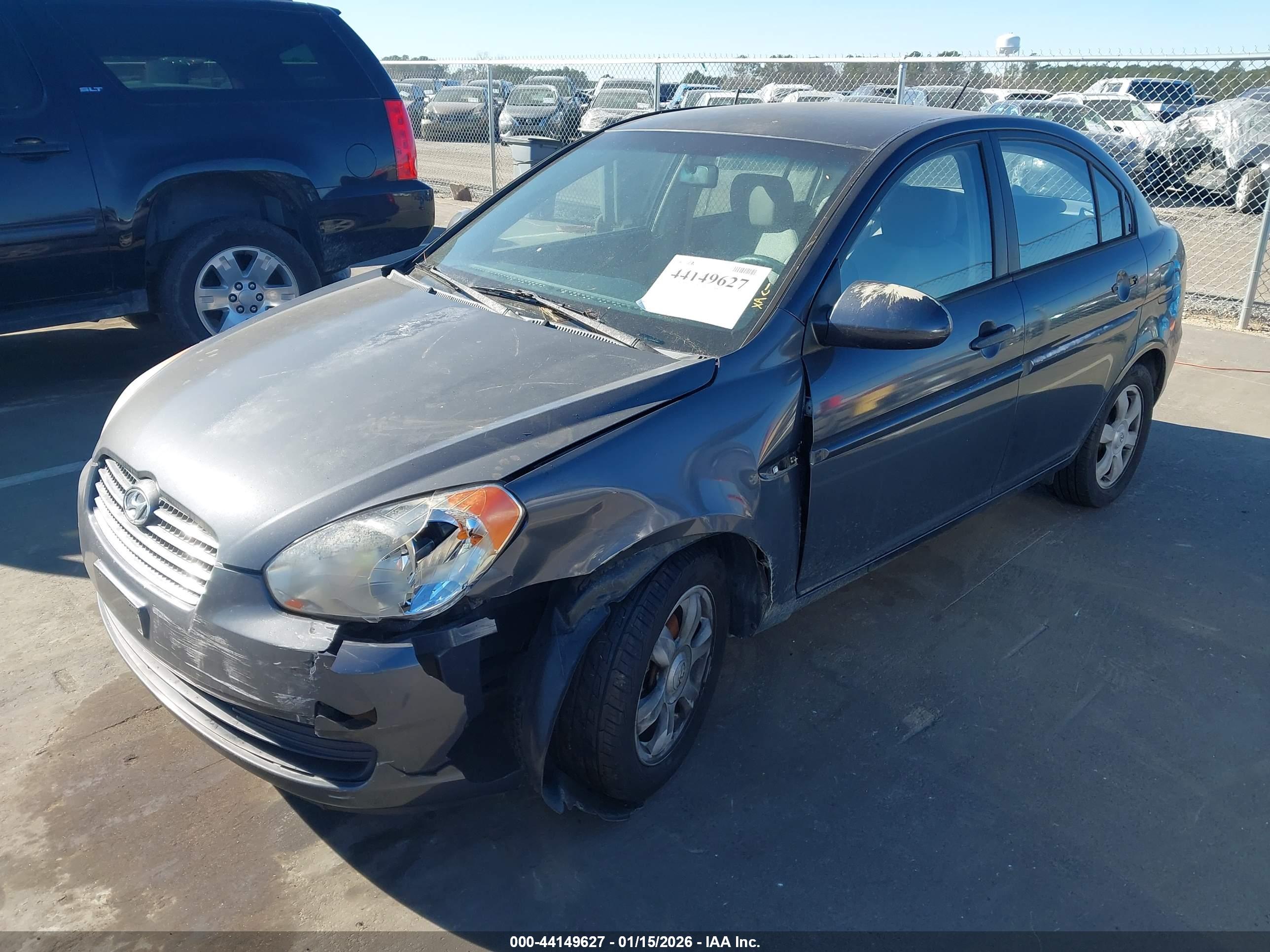 HYUNDAI ACCENT image 2