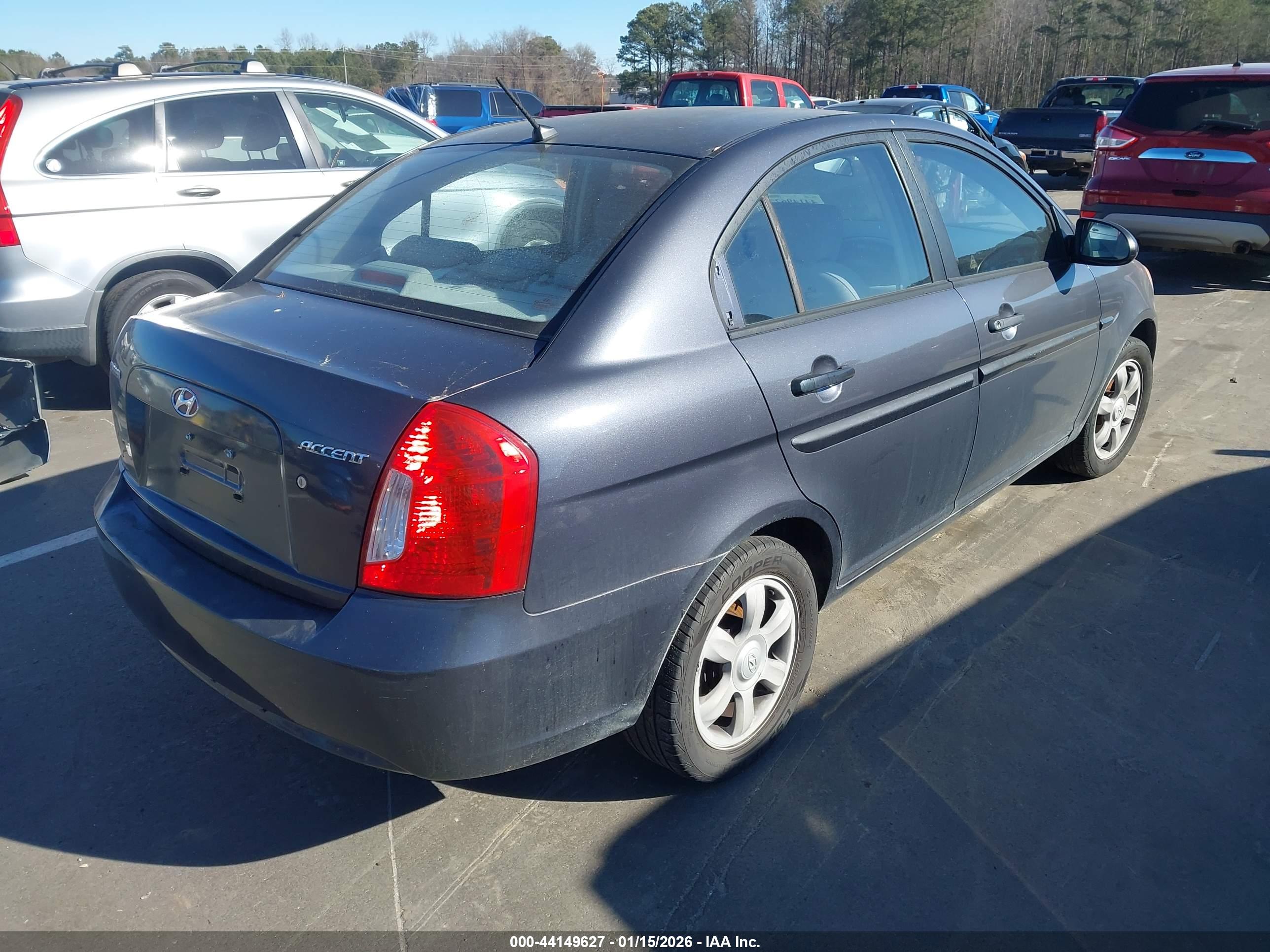 HYUNDAI ACCENT image 4