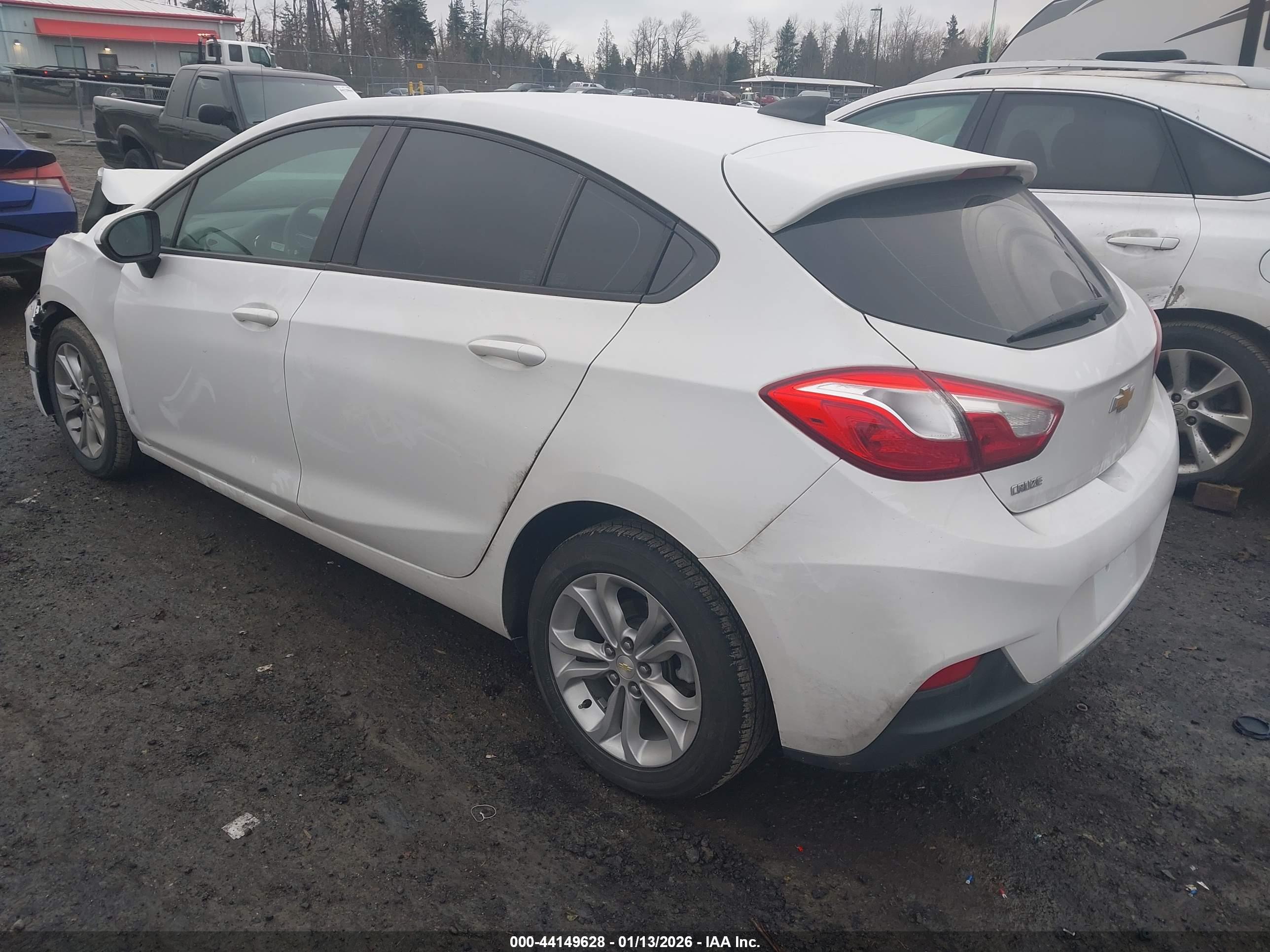 CHEVROLET CRUZE image 3