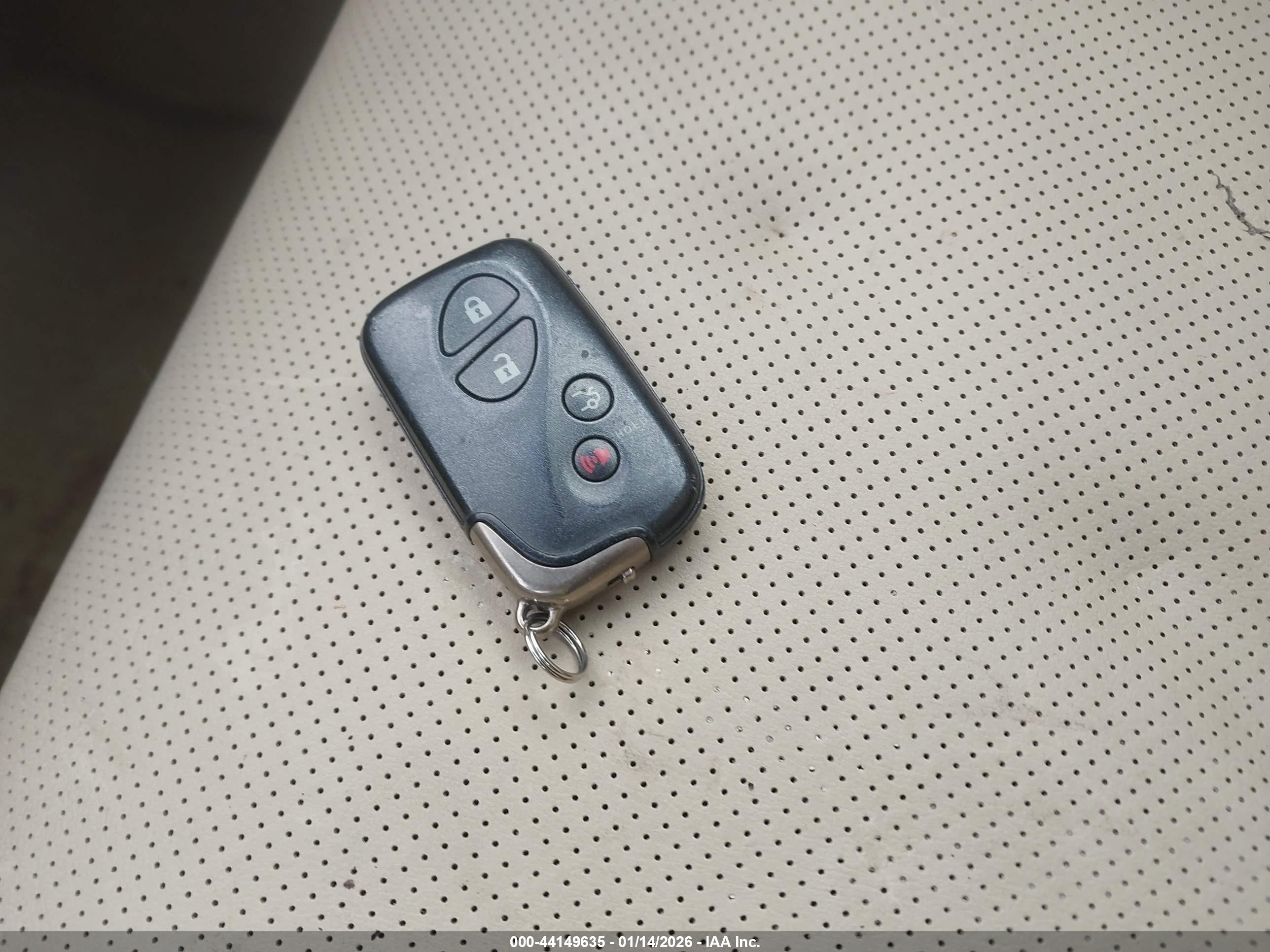 LEXUS ES image 11