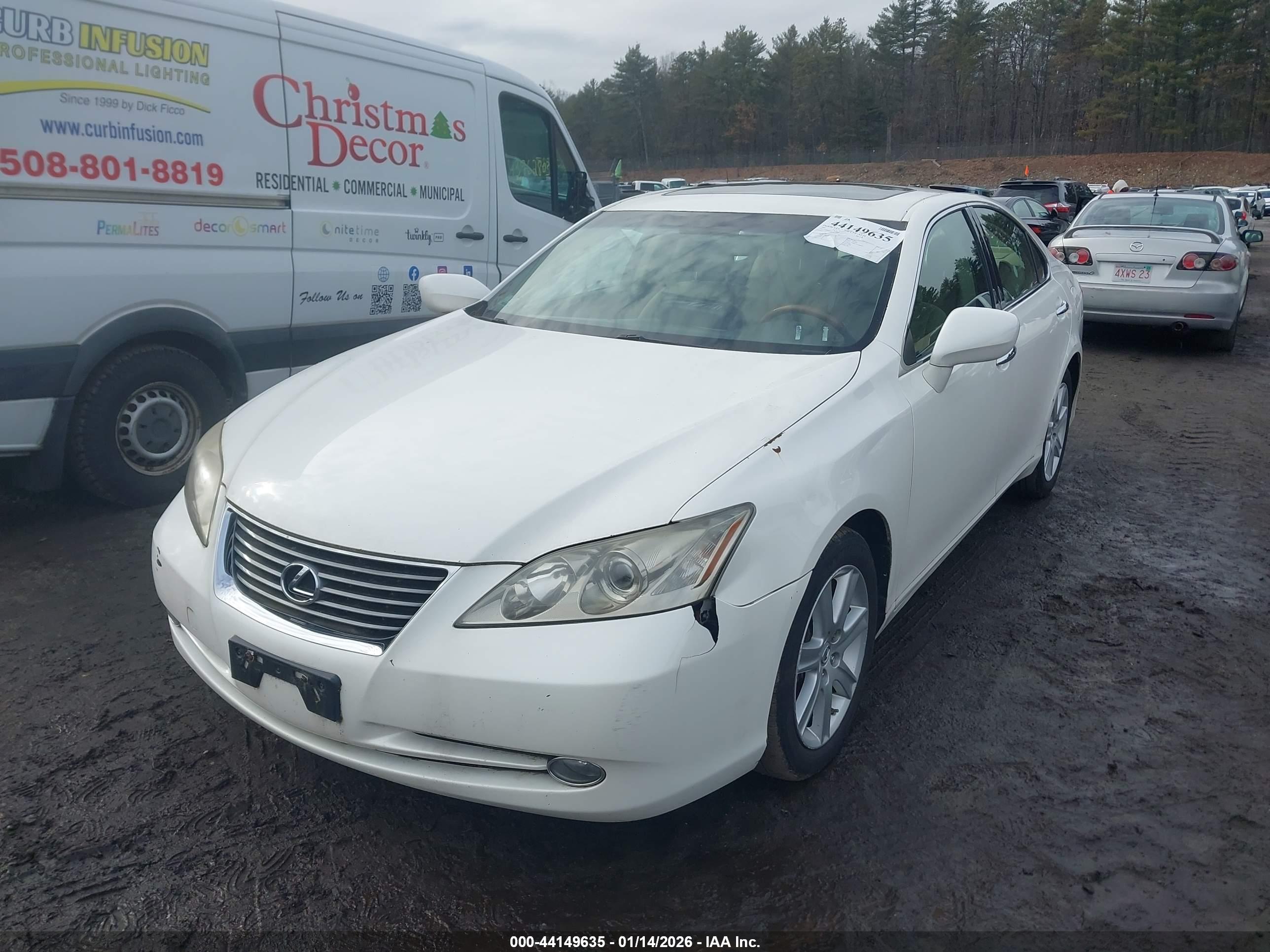 LEXUS ES image 2