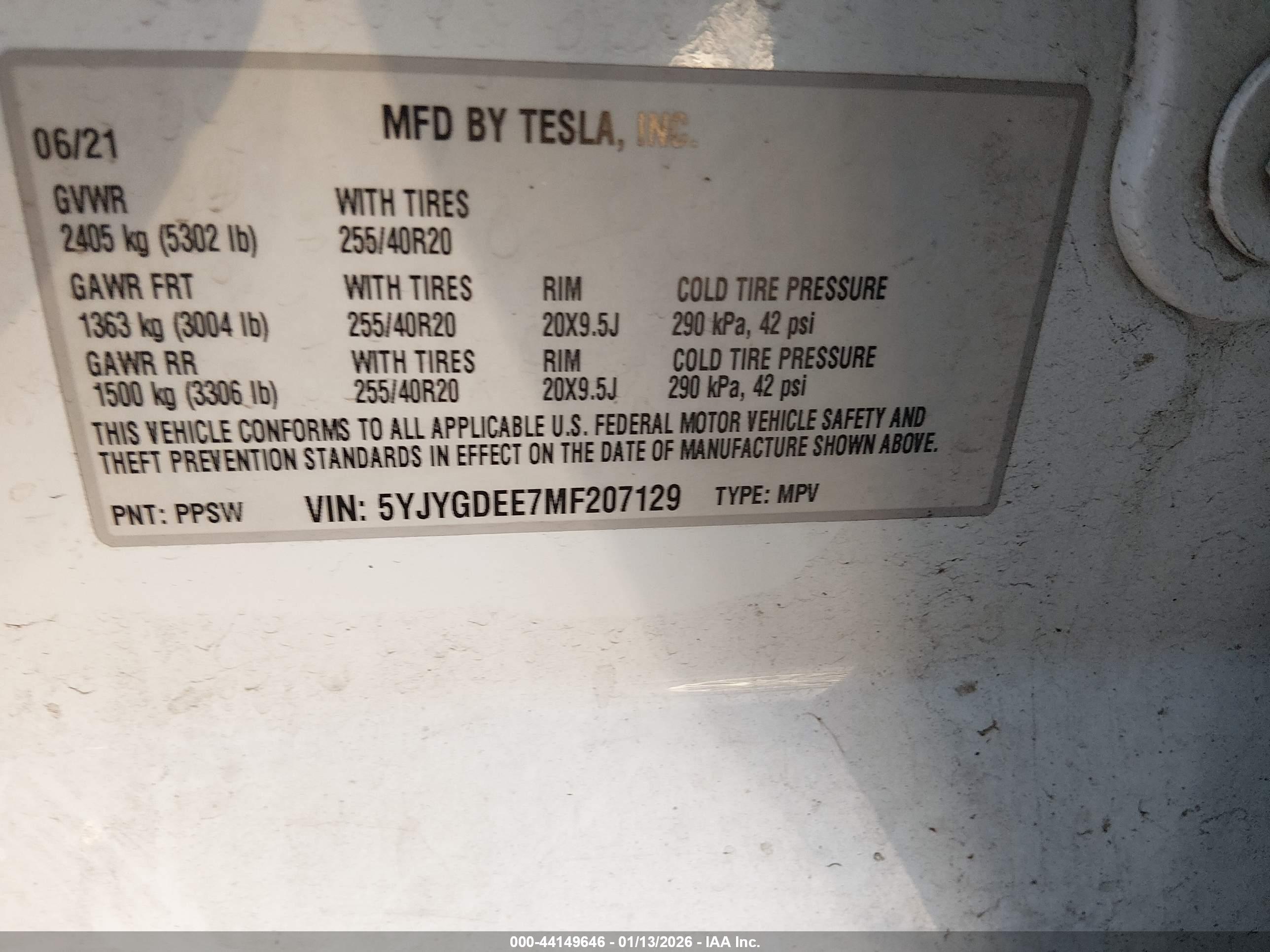 TESLA MODEL image 9