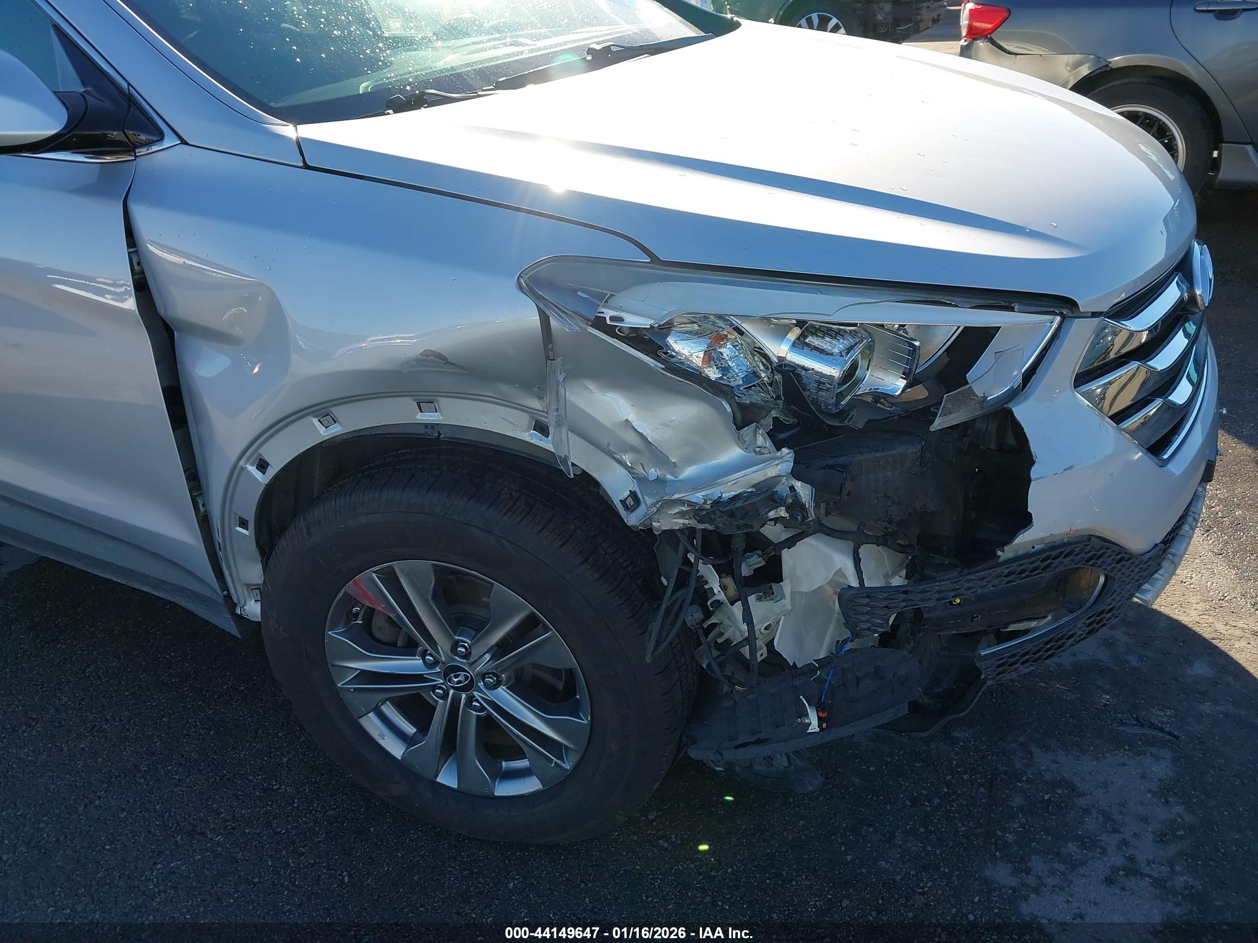 HYUNDAI SANTA image 6