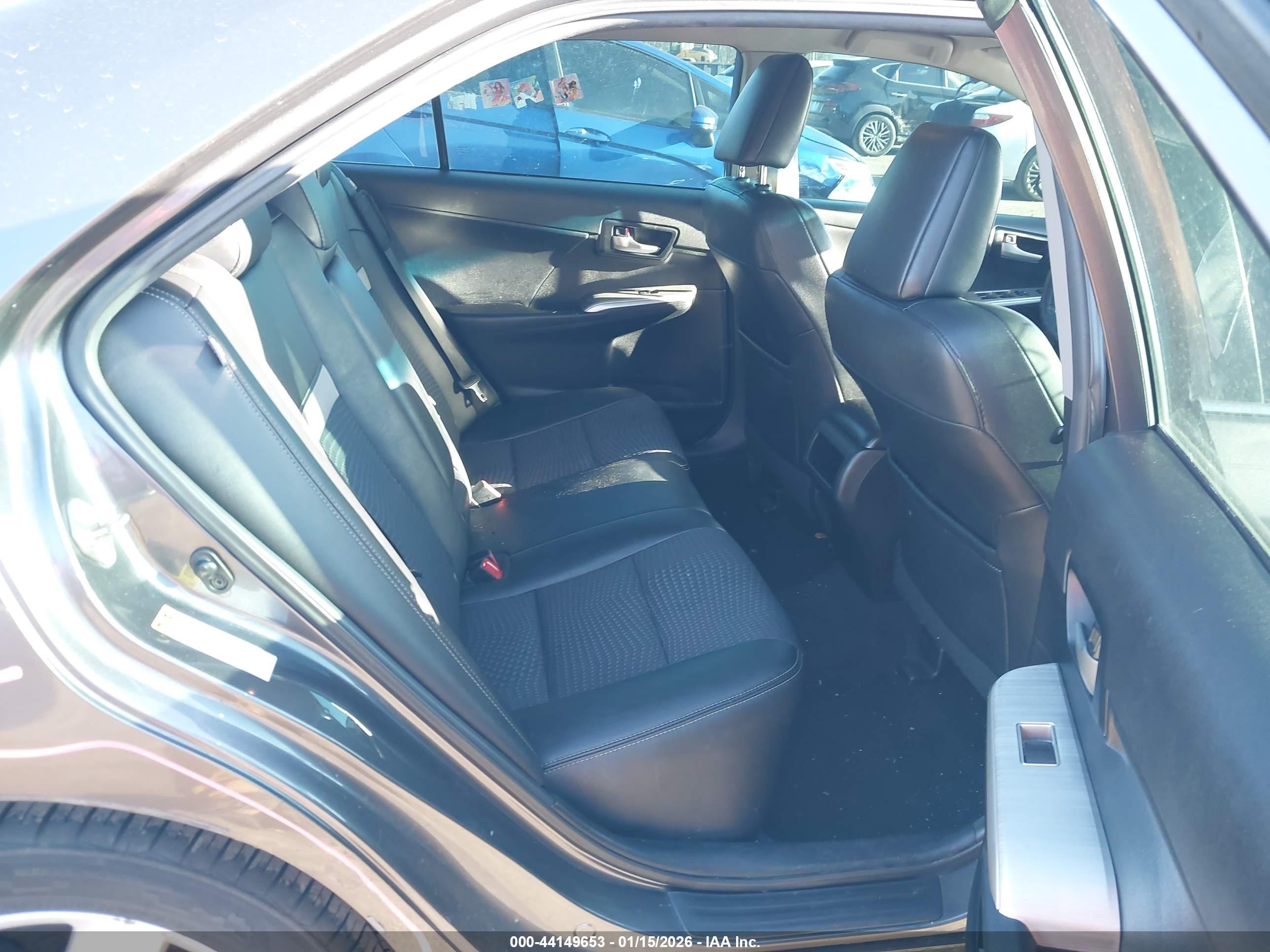 TOYOTA CAMRY image 8