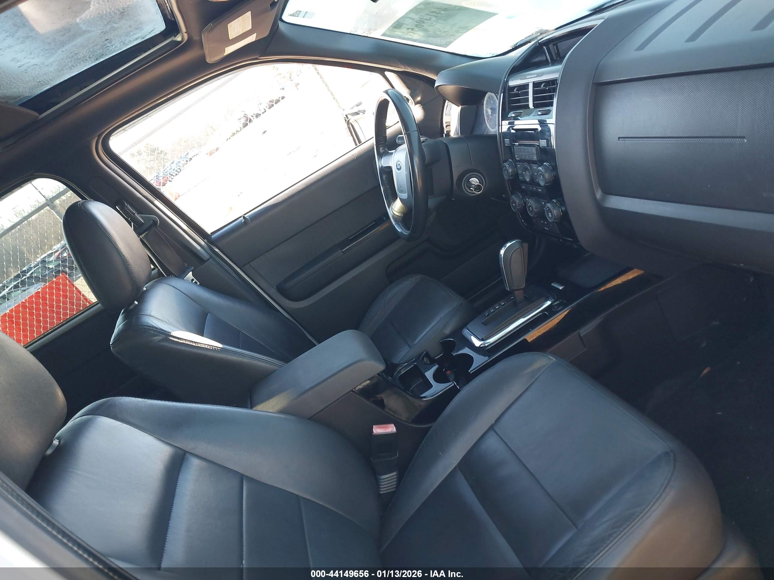 FORD ESCAPE image 5