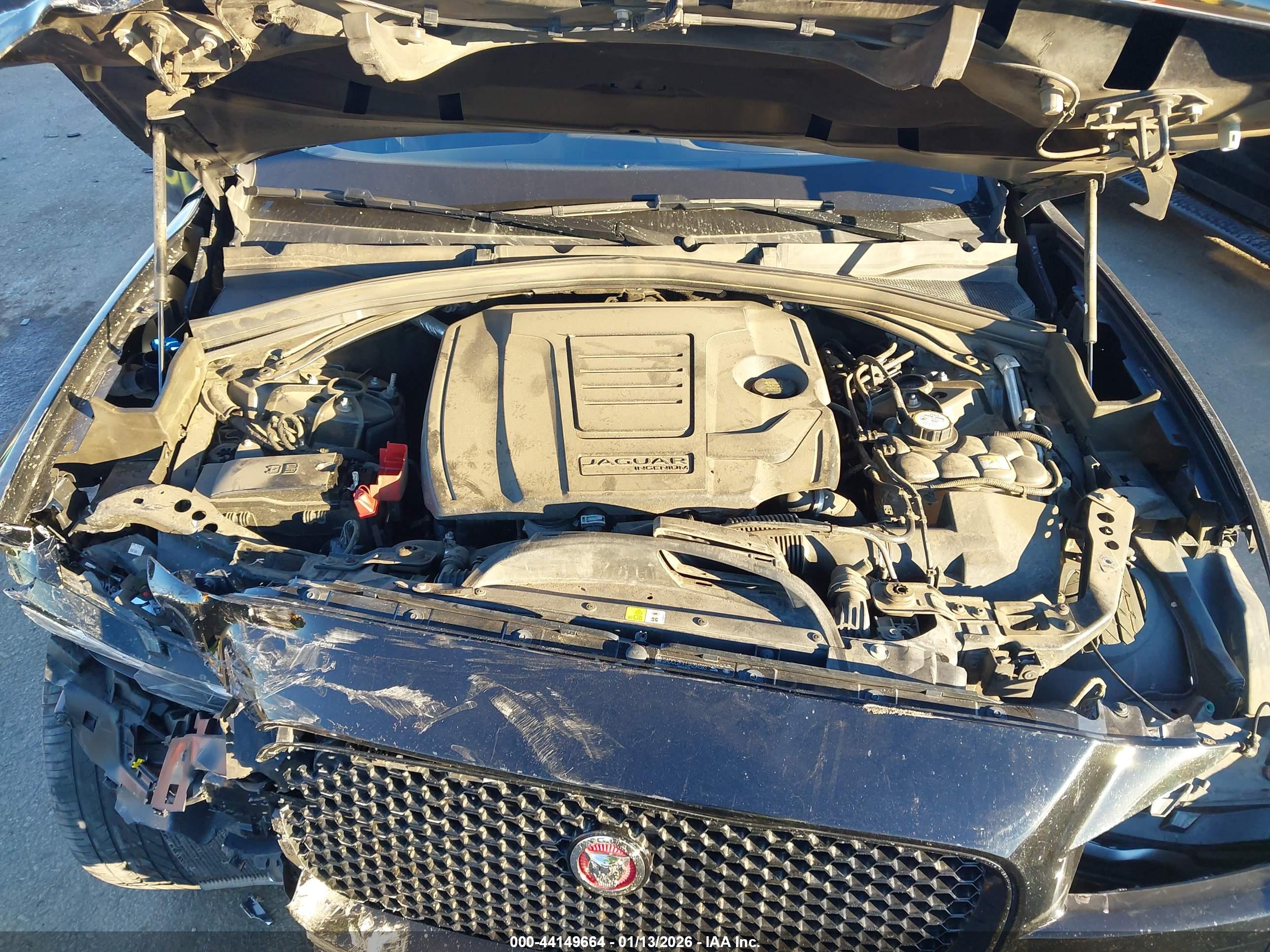 JAGUAR F-PACE image 10