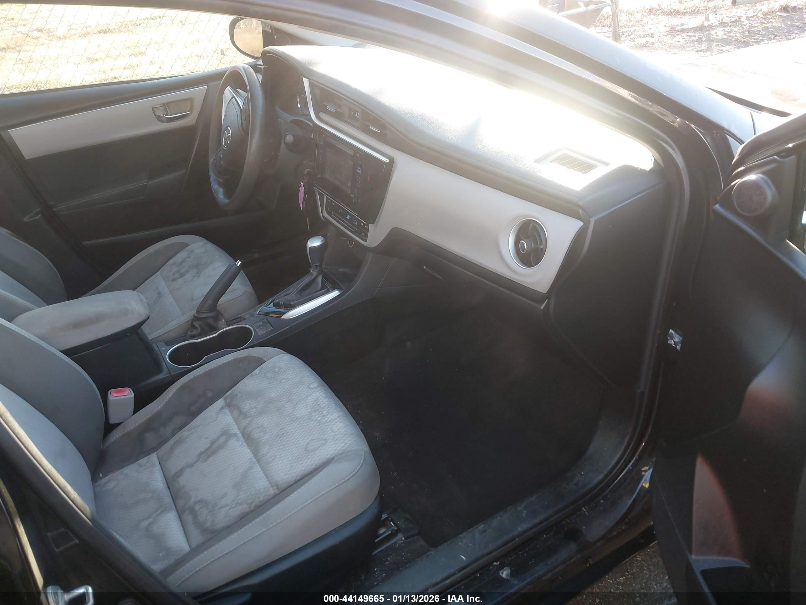TOYOTA COROLLA image 5