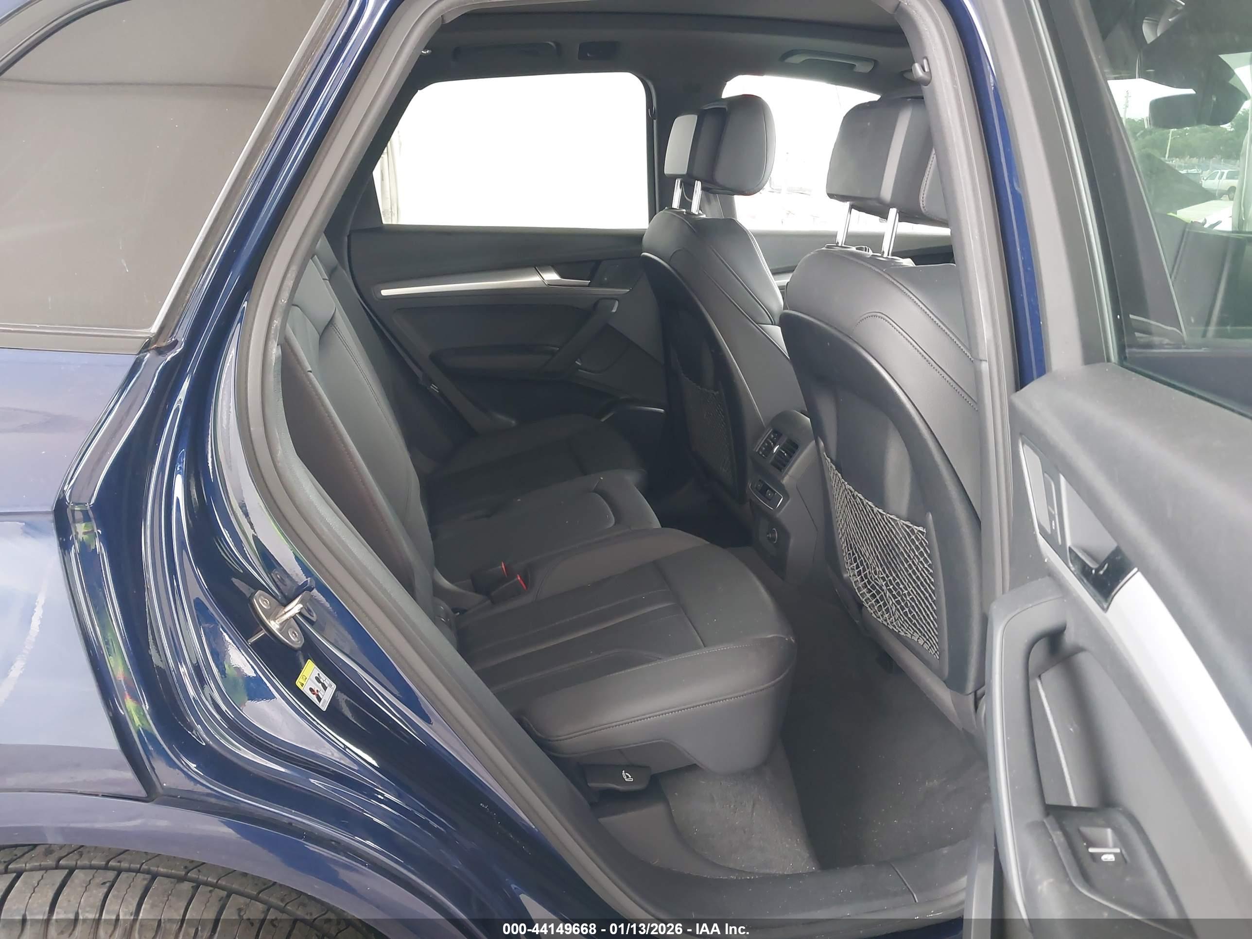 AUDI Q5 image 8