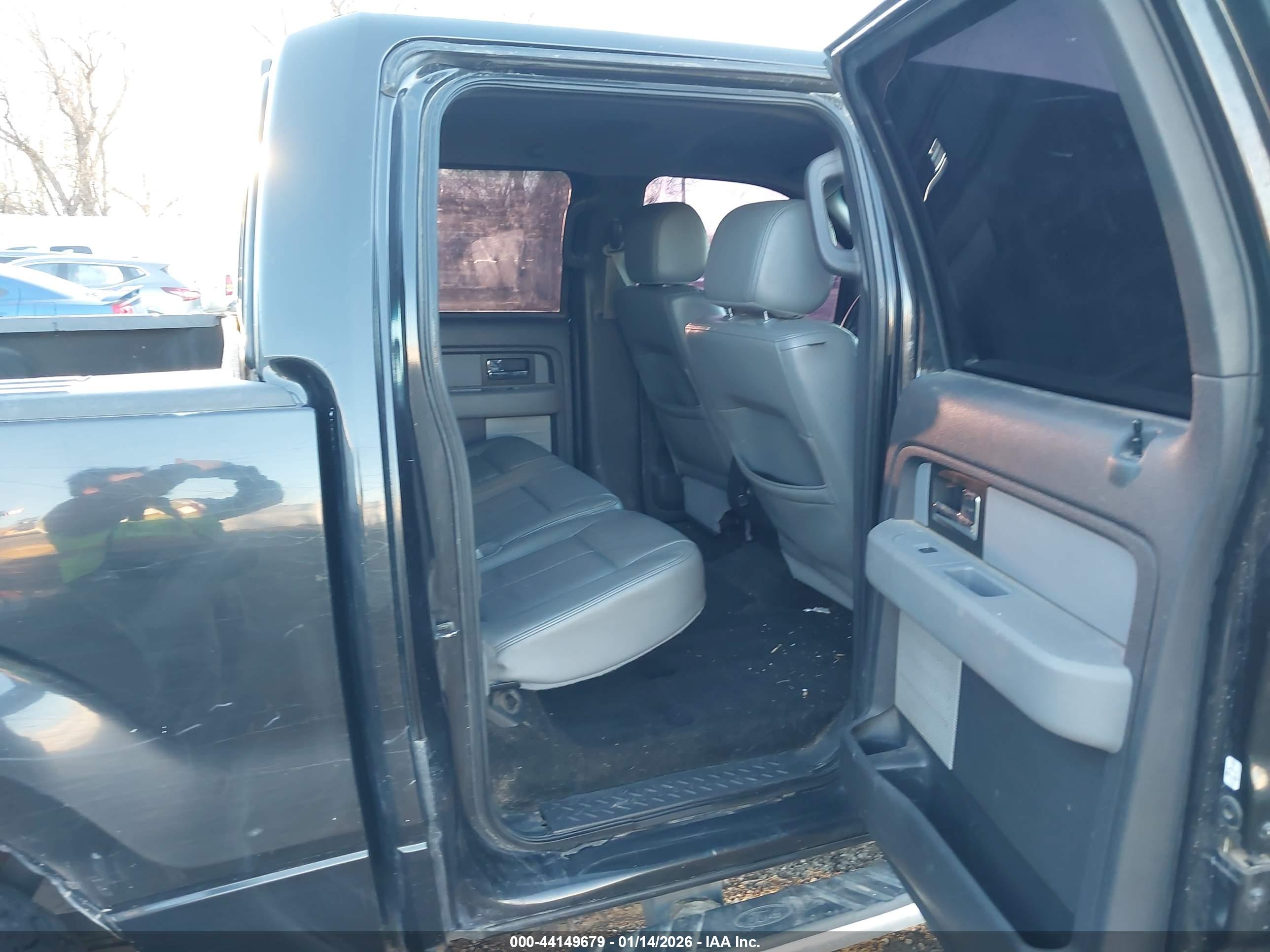 FORD F-150 image 8