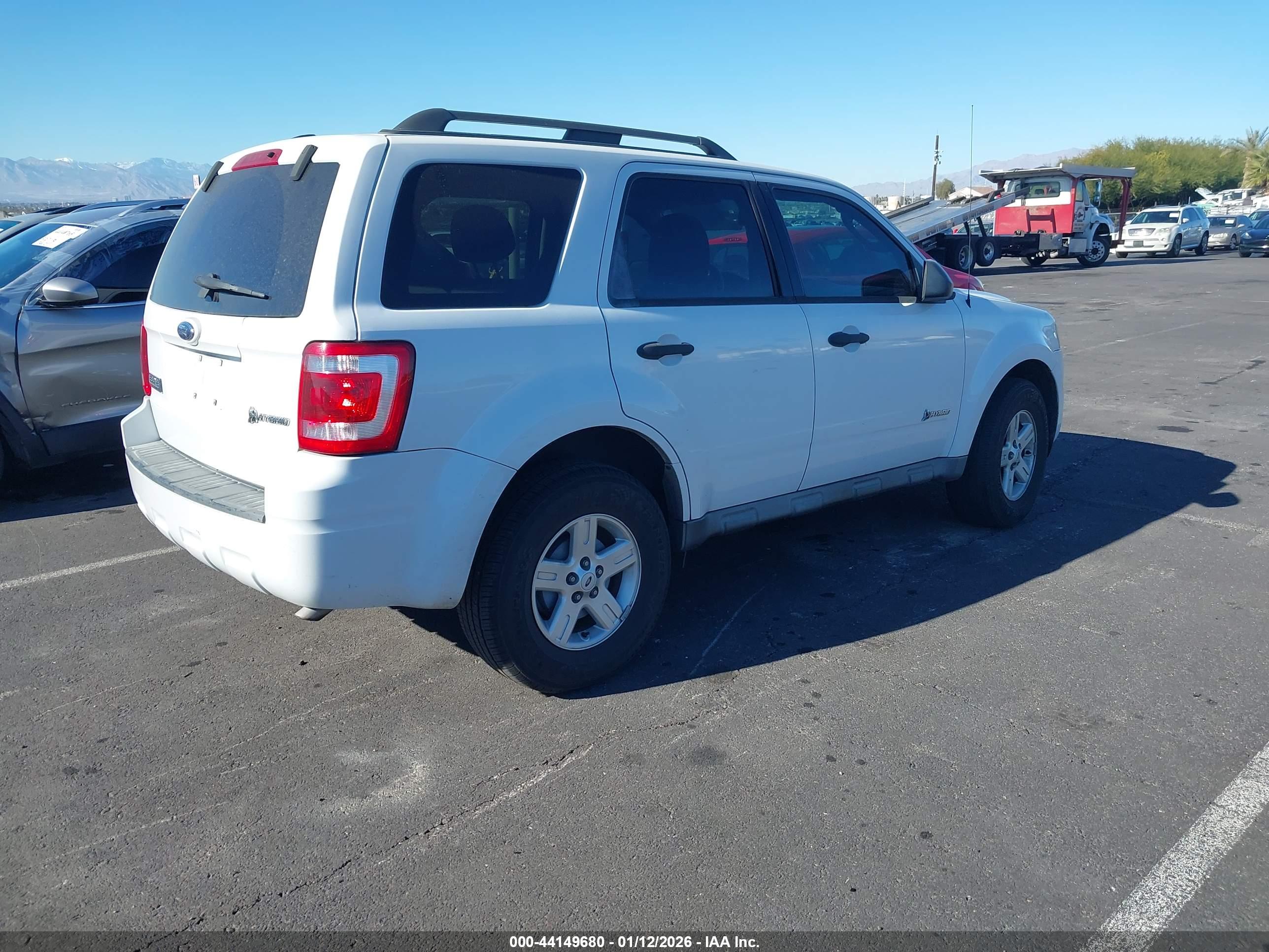 FORD ESCAPE image 4