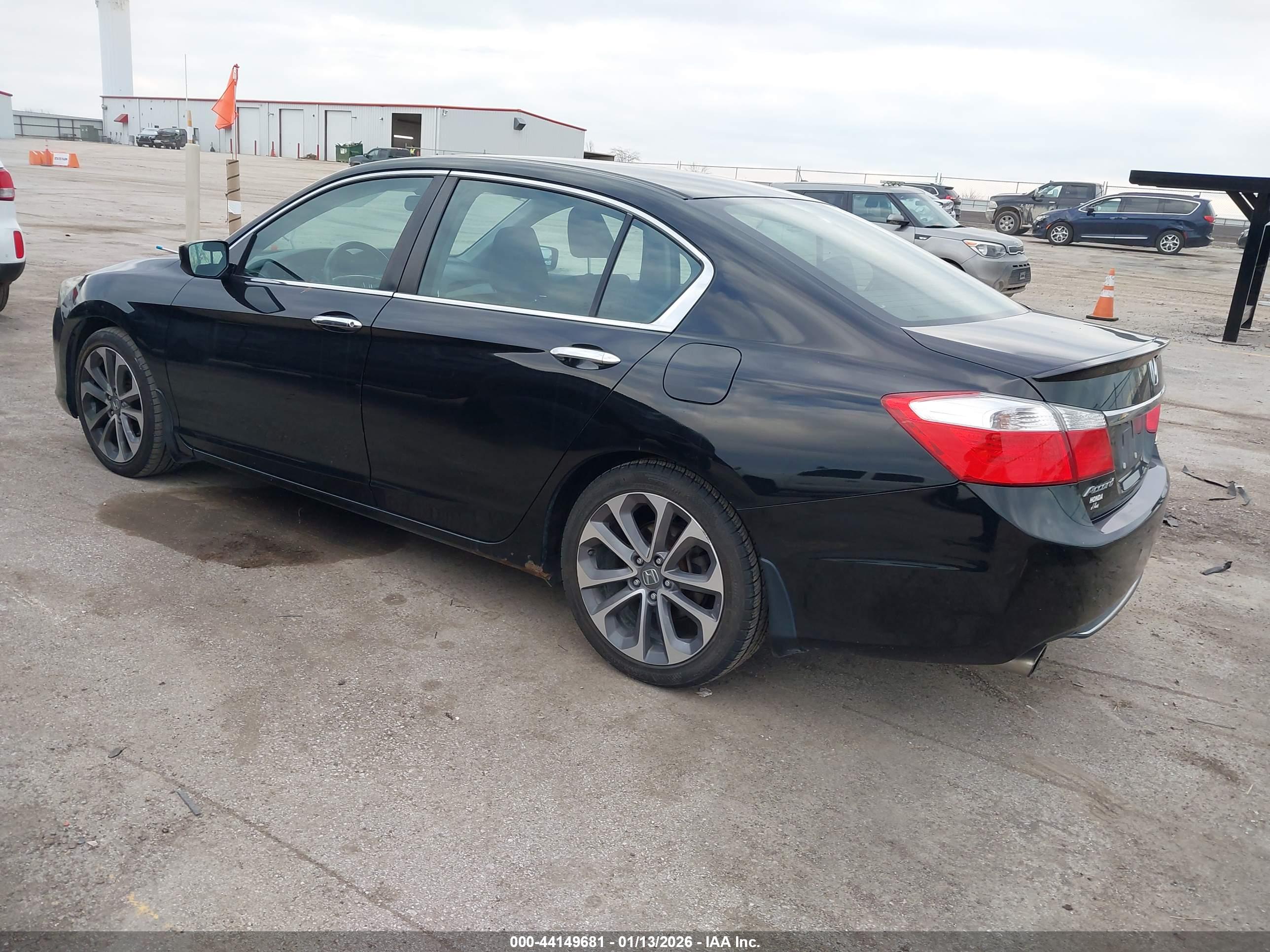 HONDA ACCORD image 3