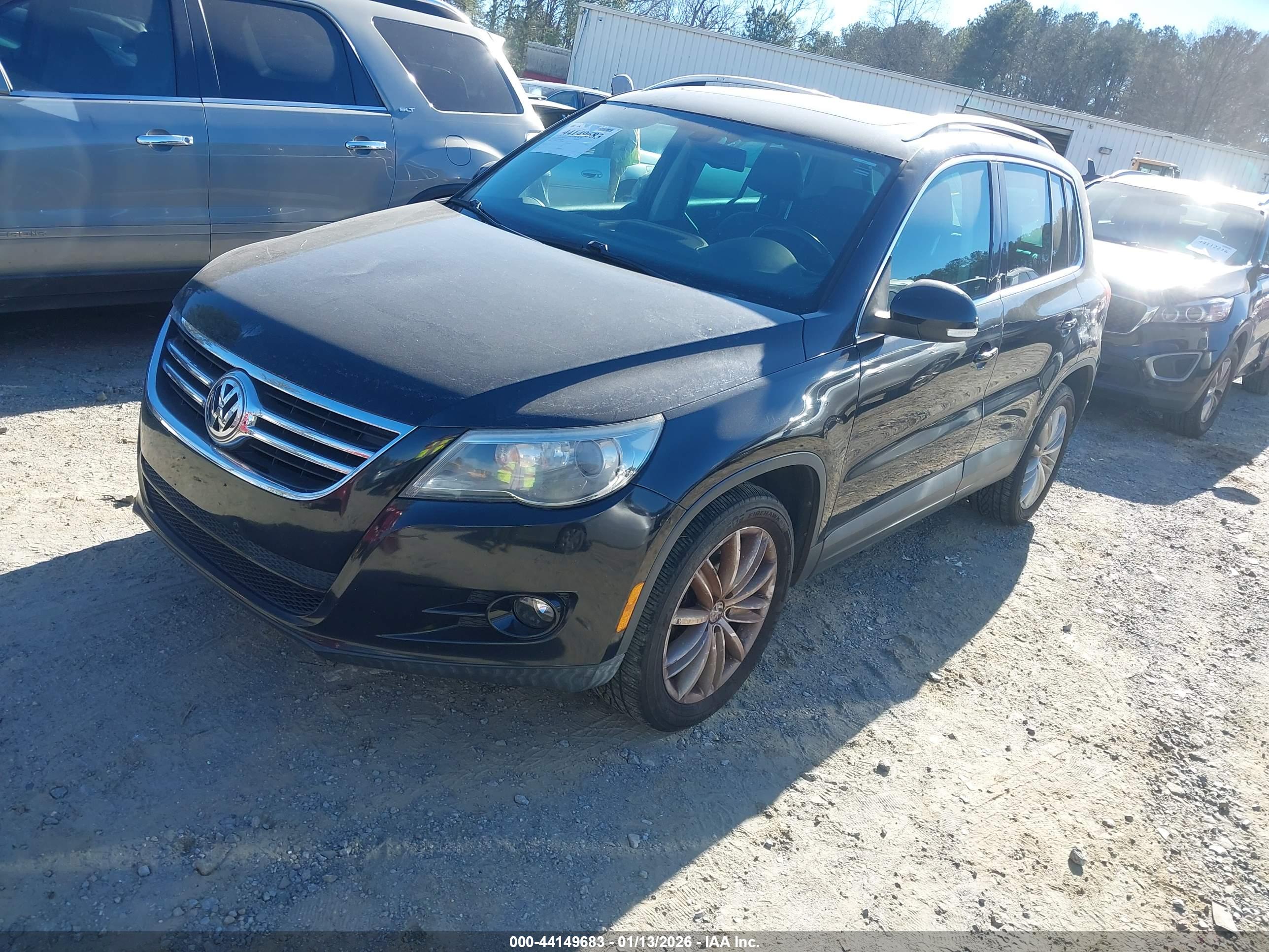 VOLKSWAGEN TIGUAN image 2