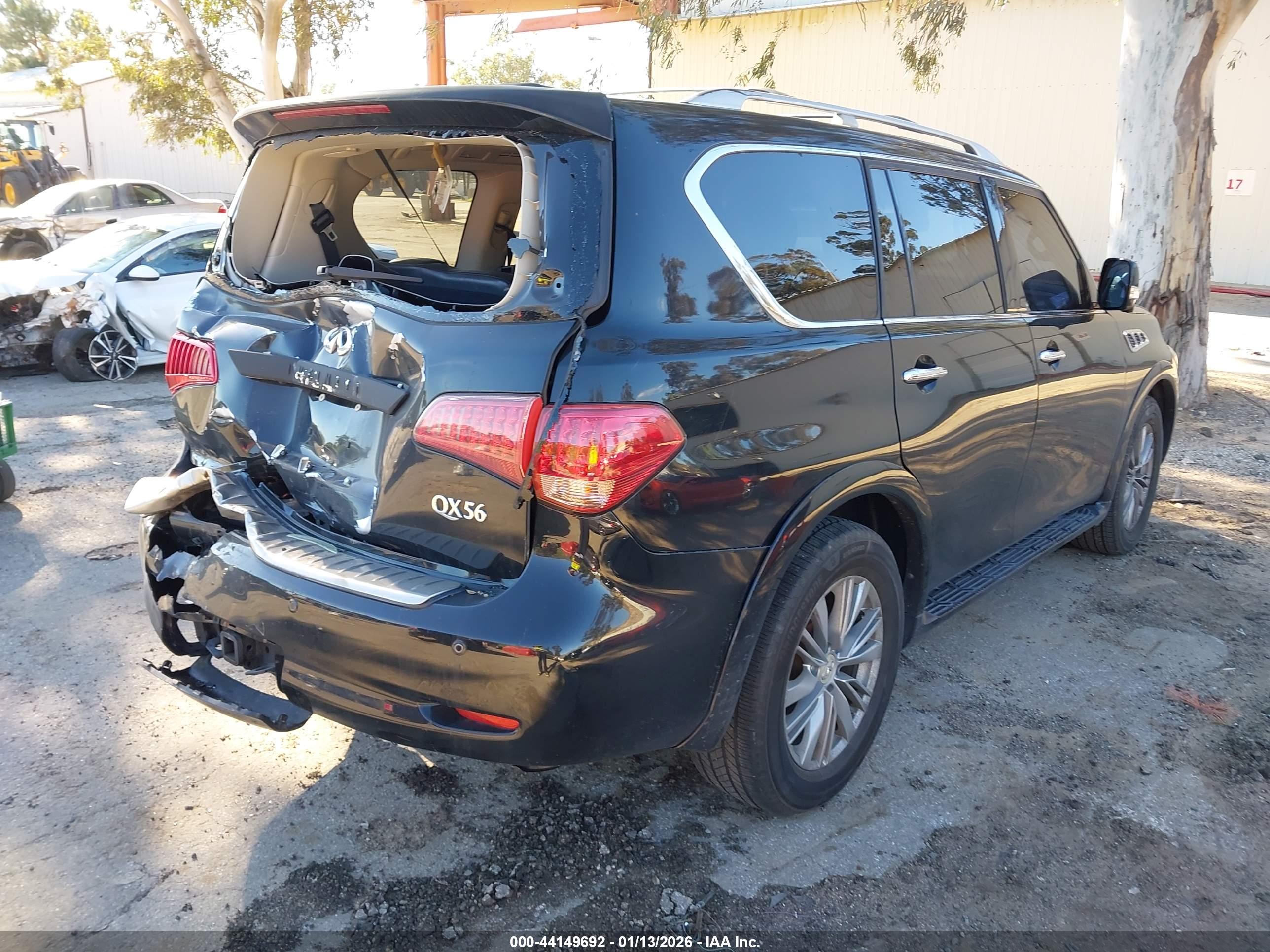 INFINITI QX56 image 4