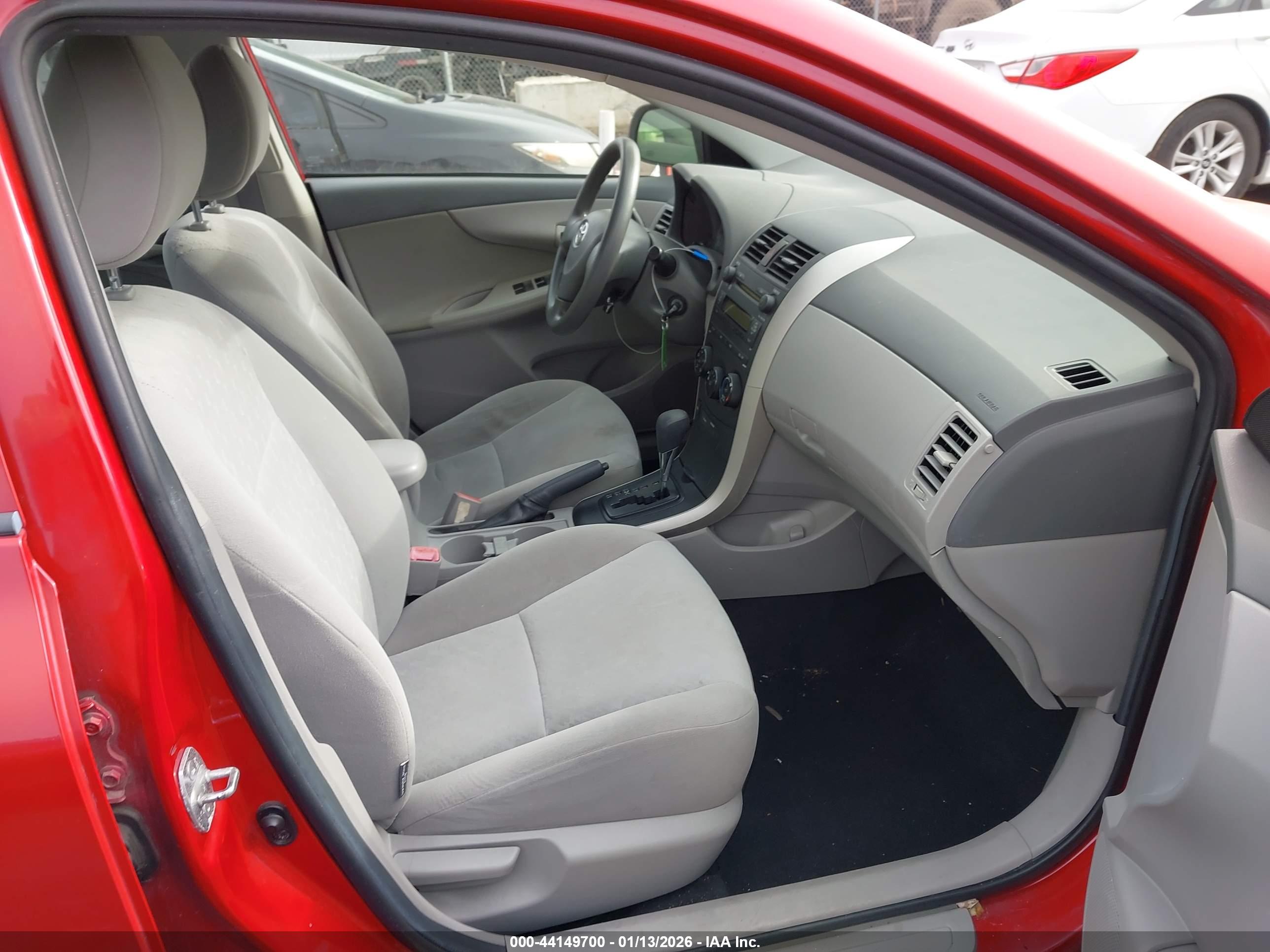 TOYOTA COROLLA image 5