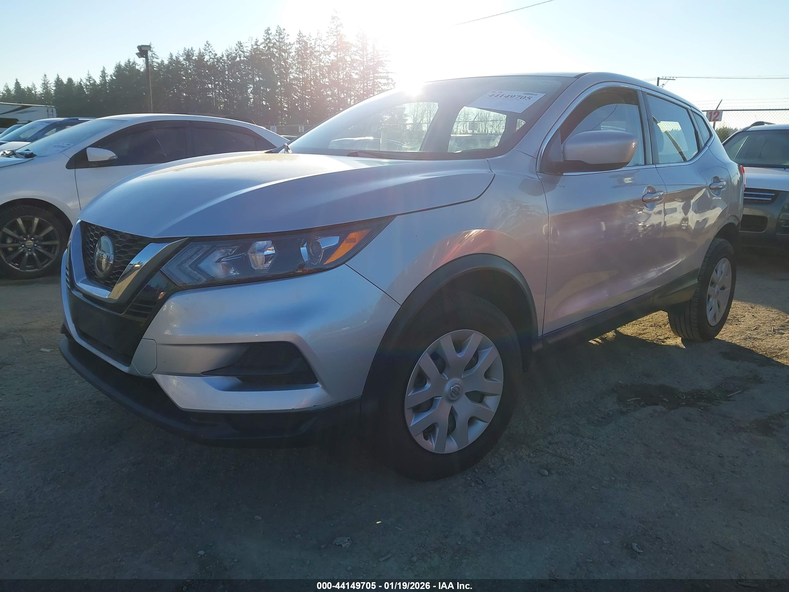 NISSAN ROGUE image 2