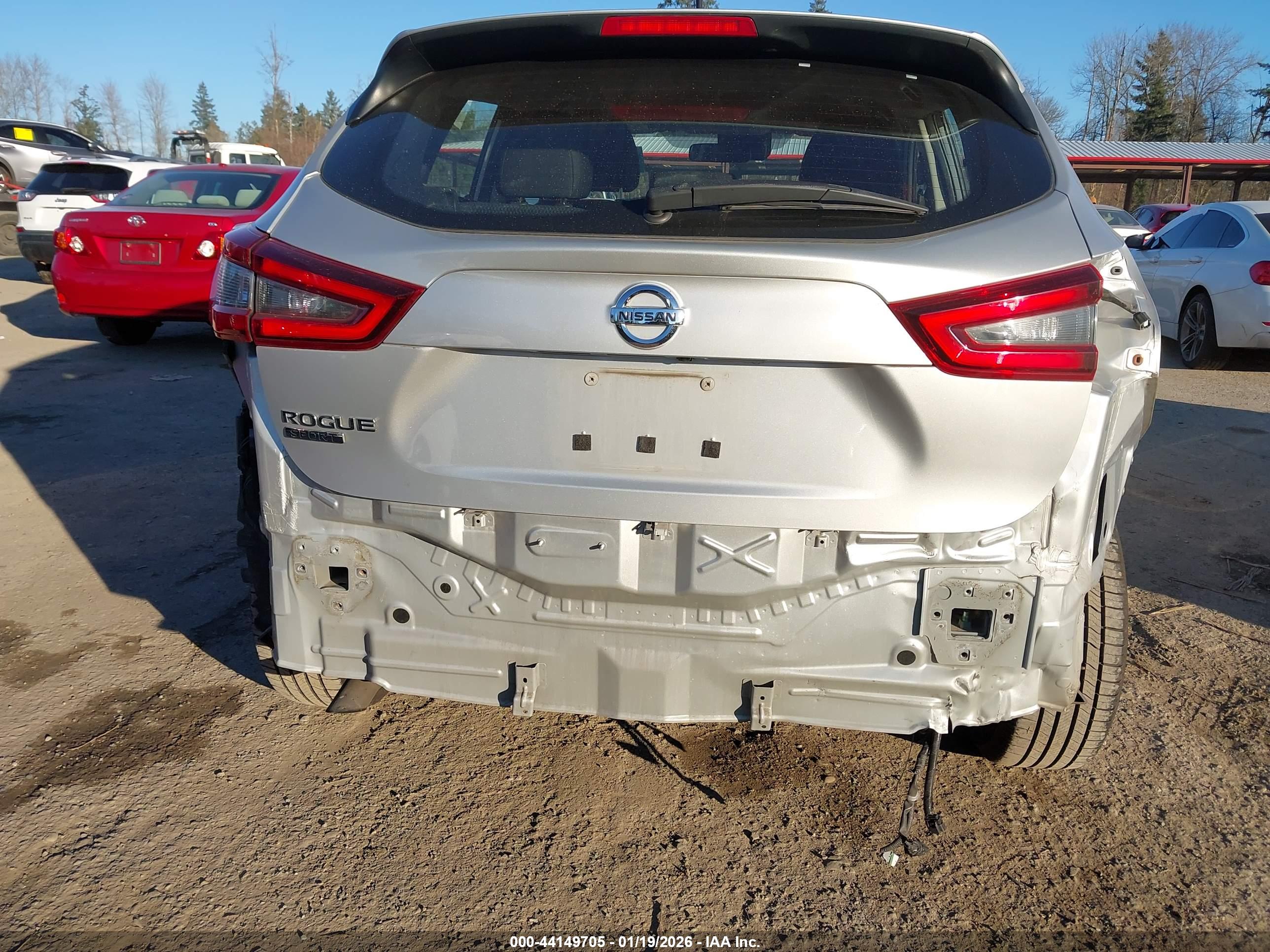 NISSAN ROGUE image 6