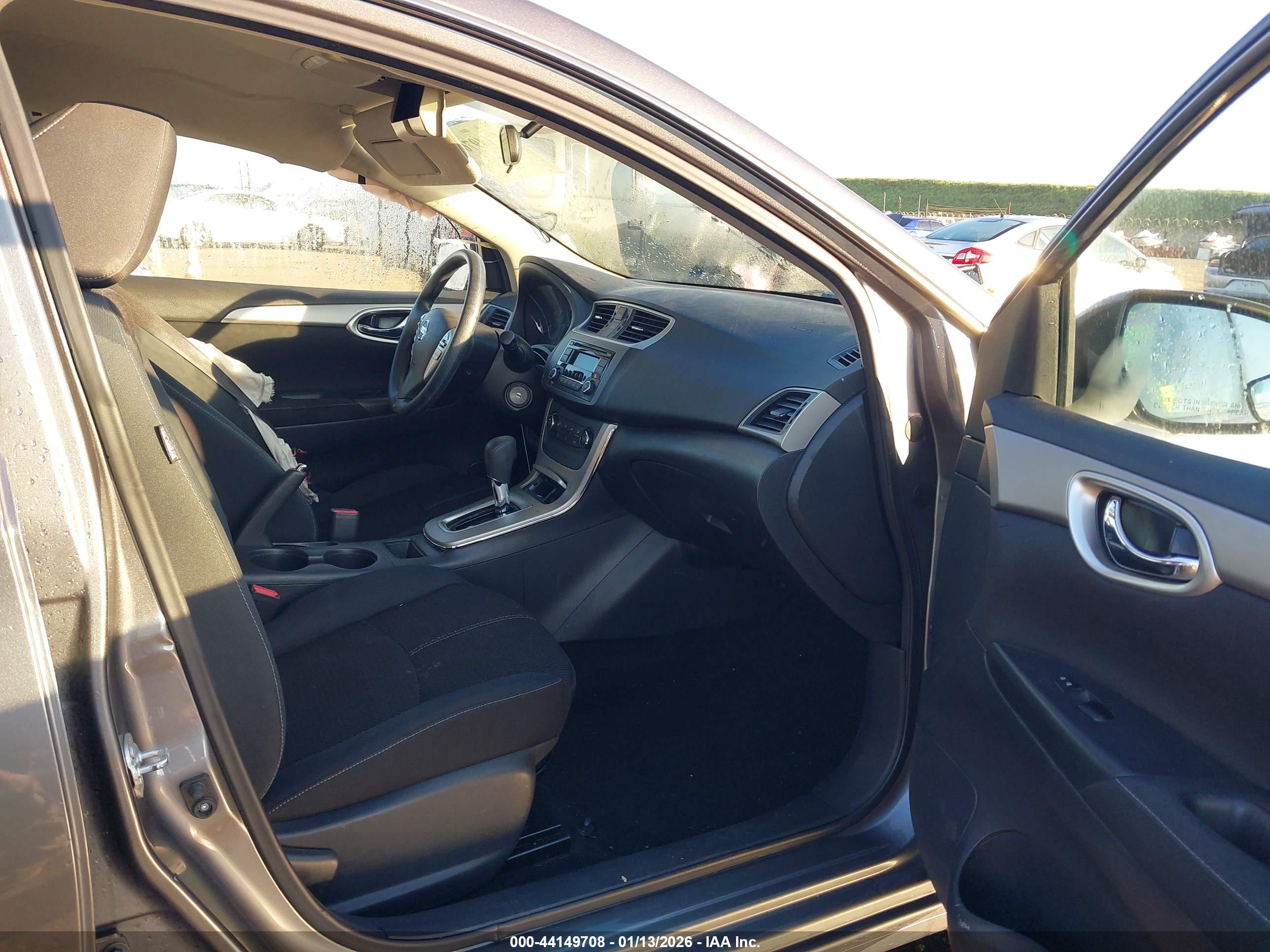NISSAN SENTRA image 5