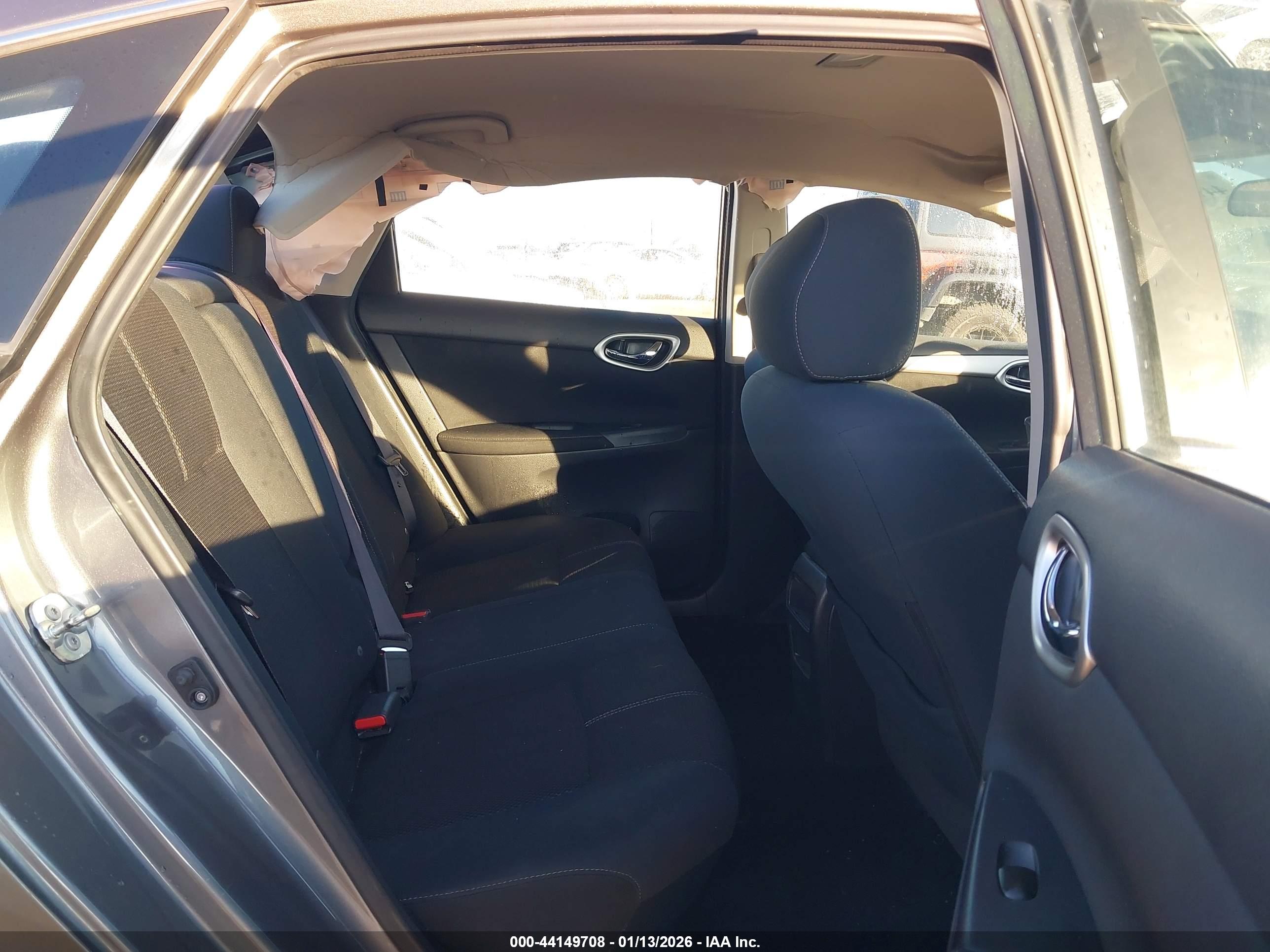 NISSAN SENTRA image 8