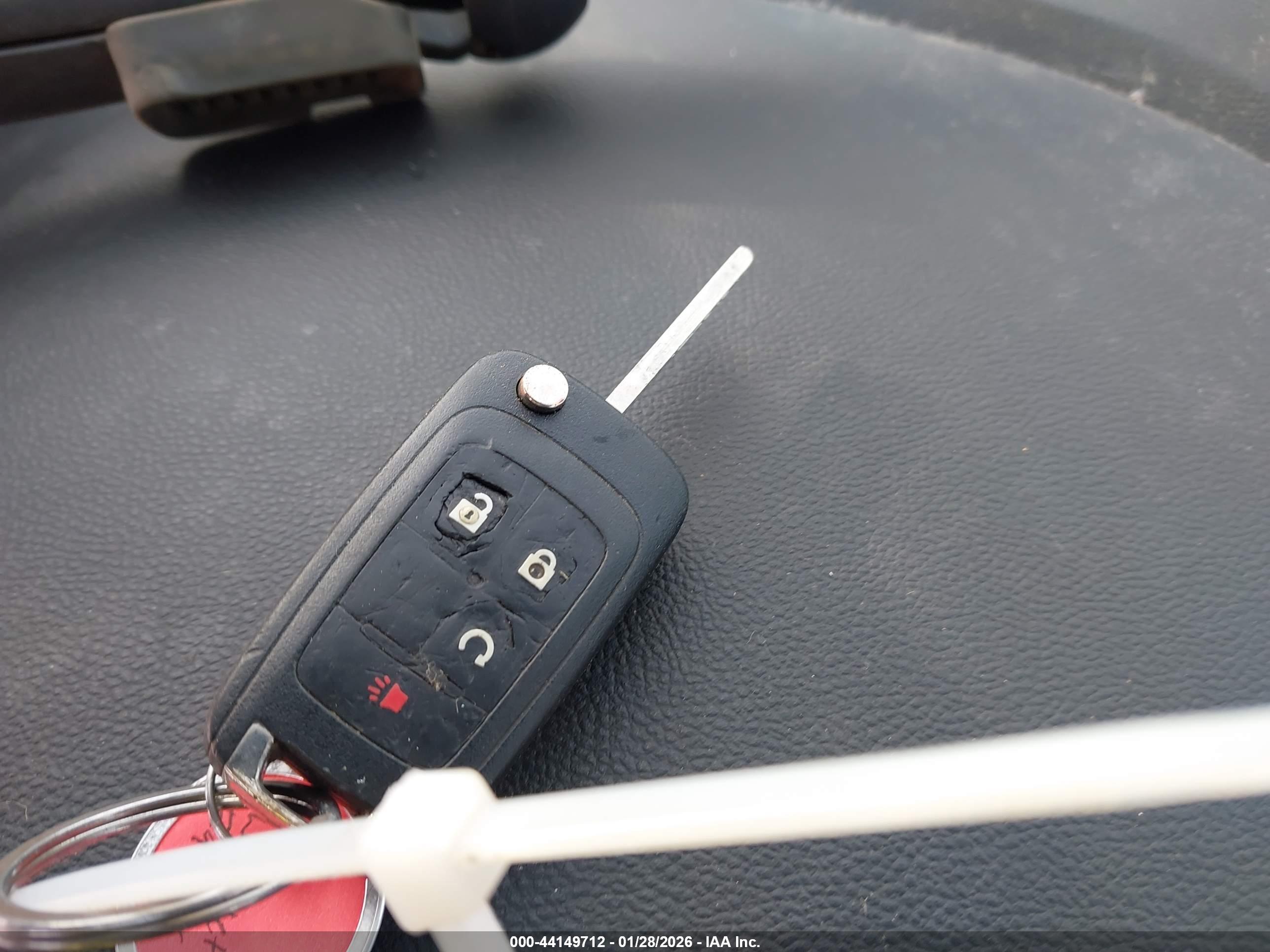 CHEVROLET EQUINOX image 11