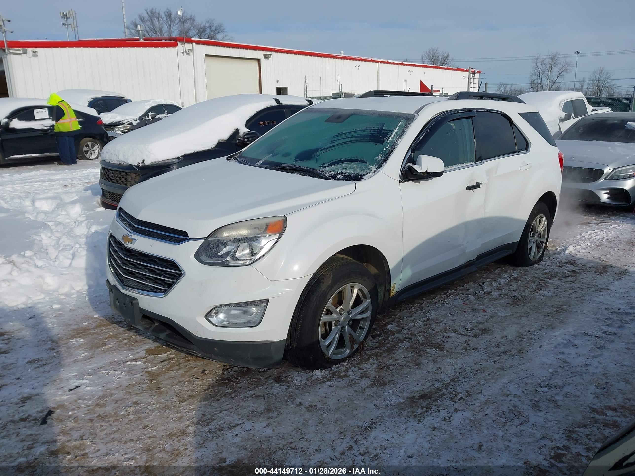 CHEVROLET EQUINOX image 2