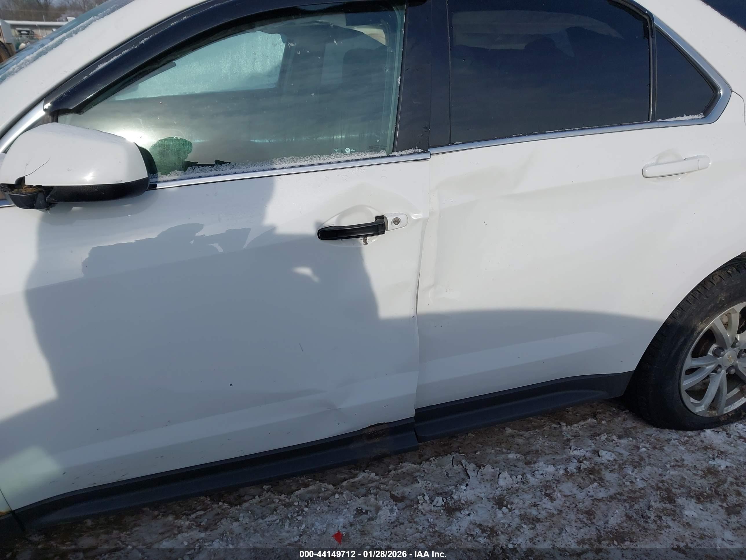 CHEVROLET EQUINOX image 6