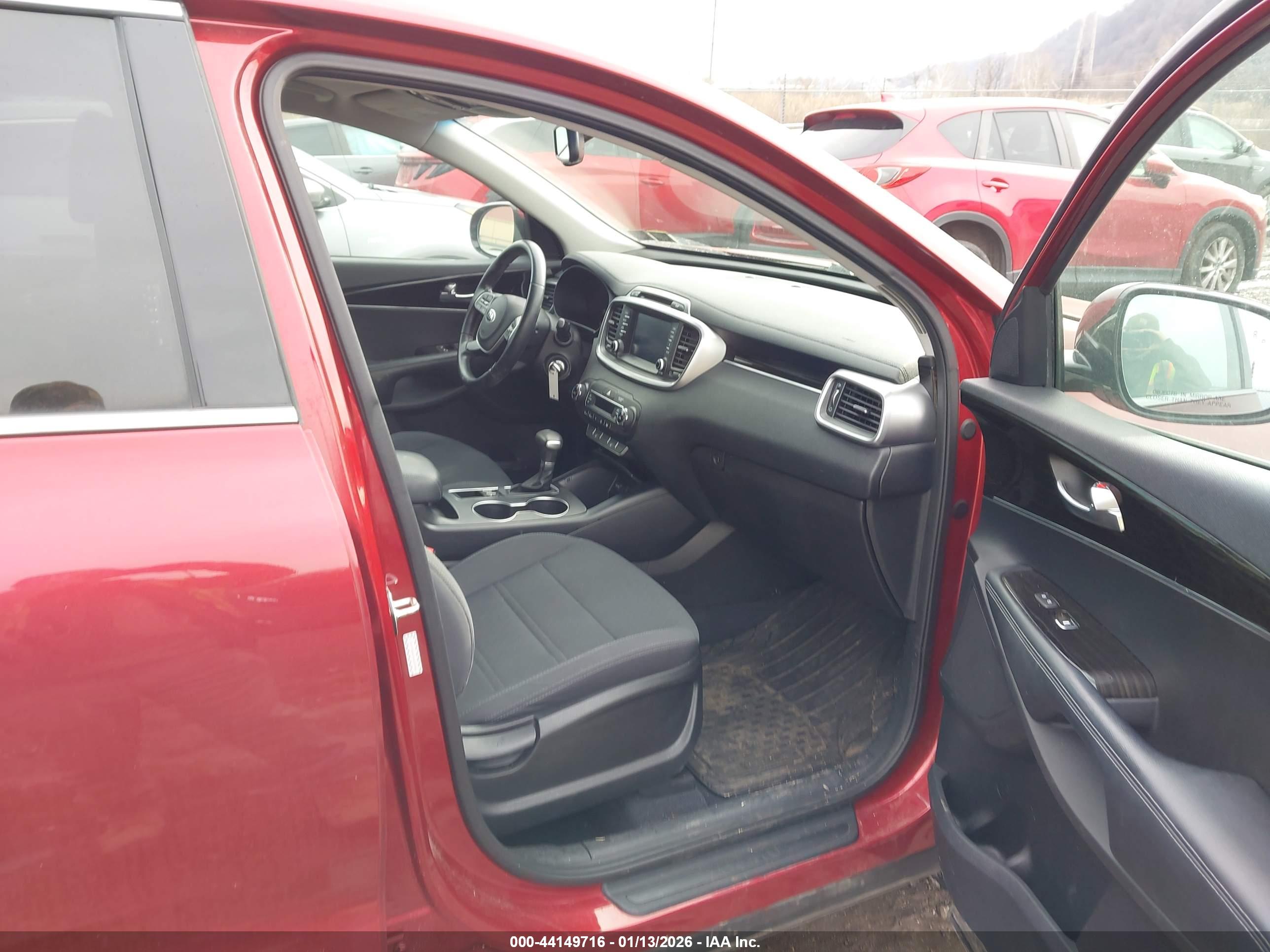 KIA SORENTO image 5