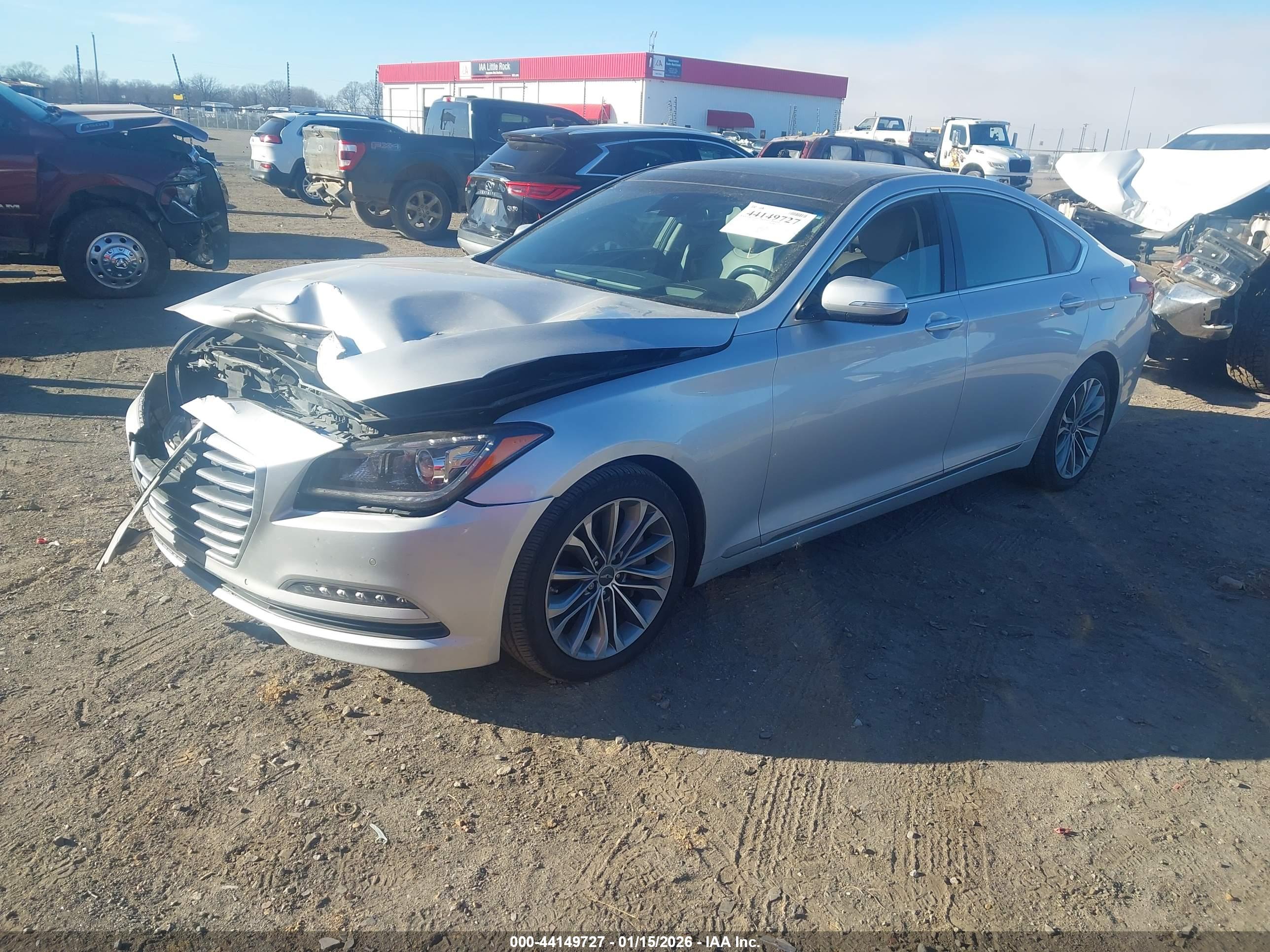 HYUNDAI GENESIS image 2